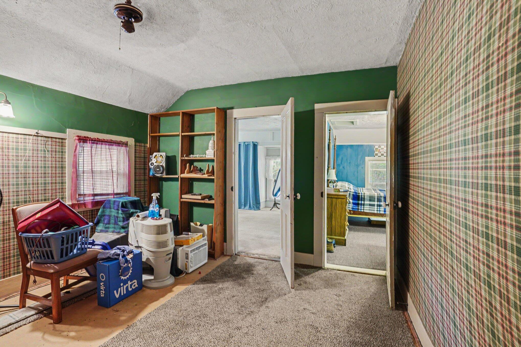 265 E 4th Street