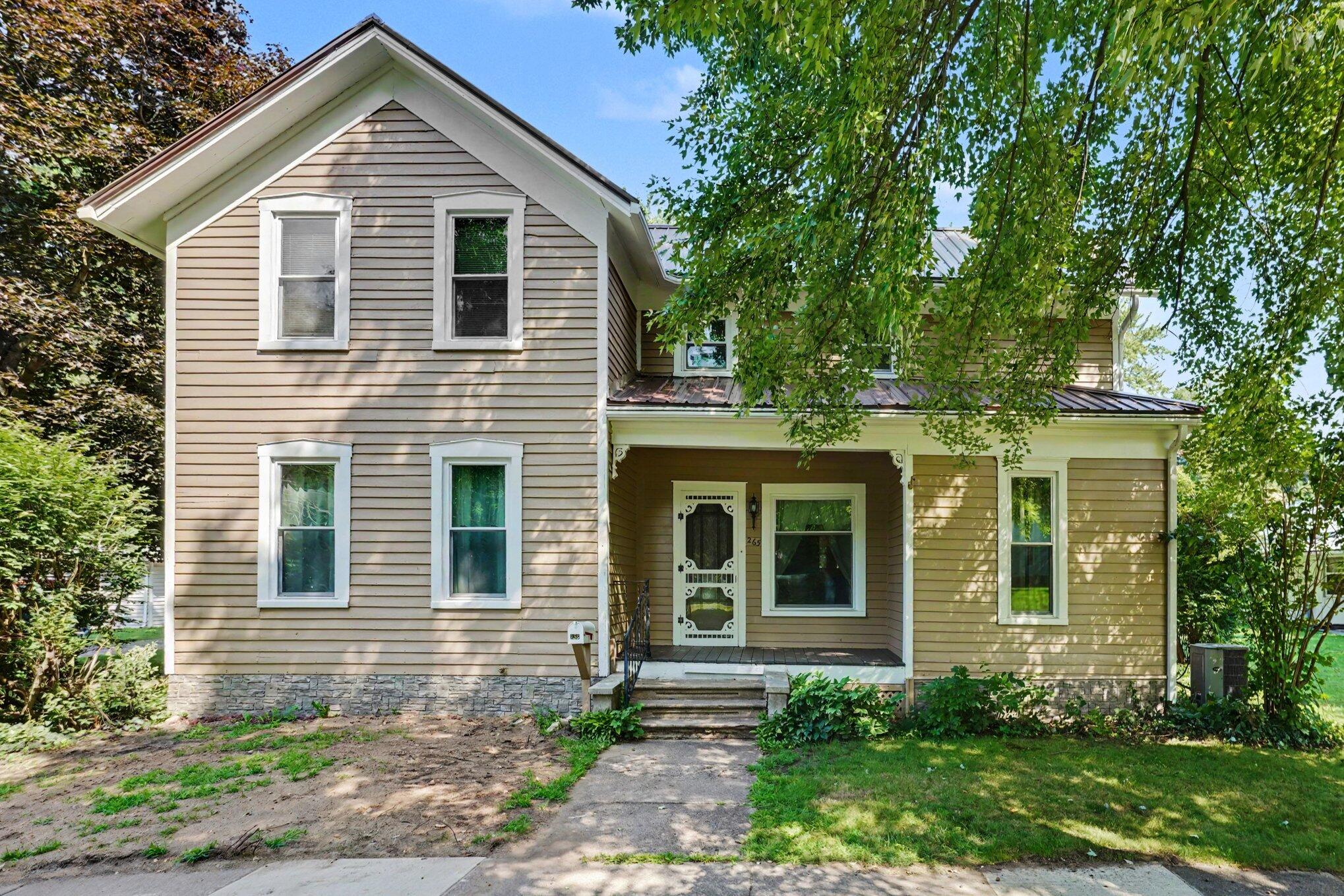 265 E 4th Street