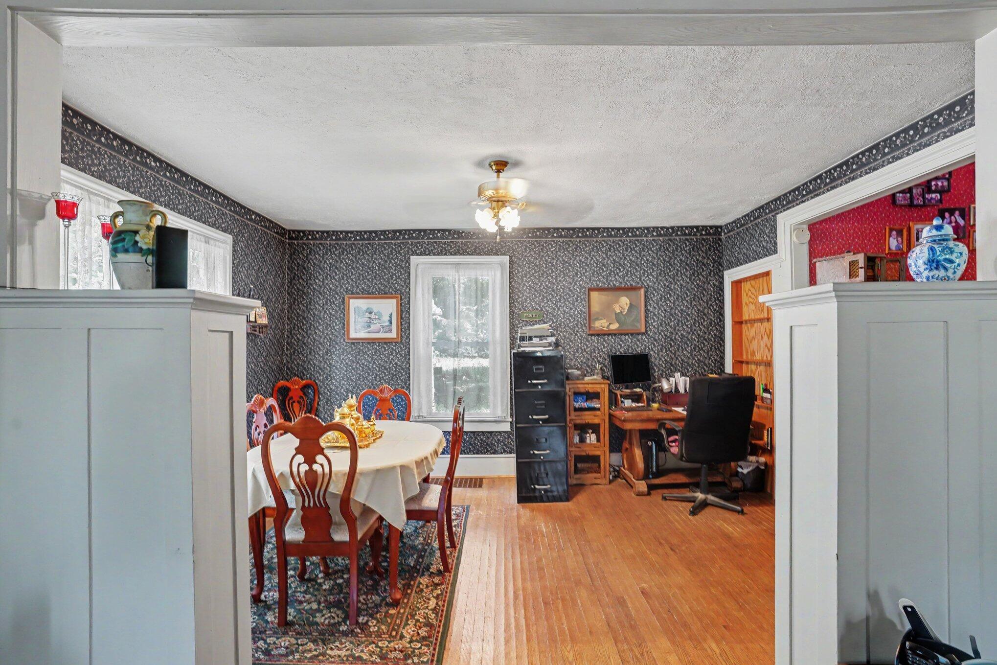 265 E 4th Street