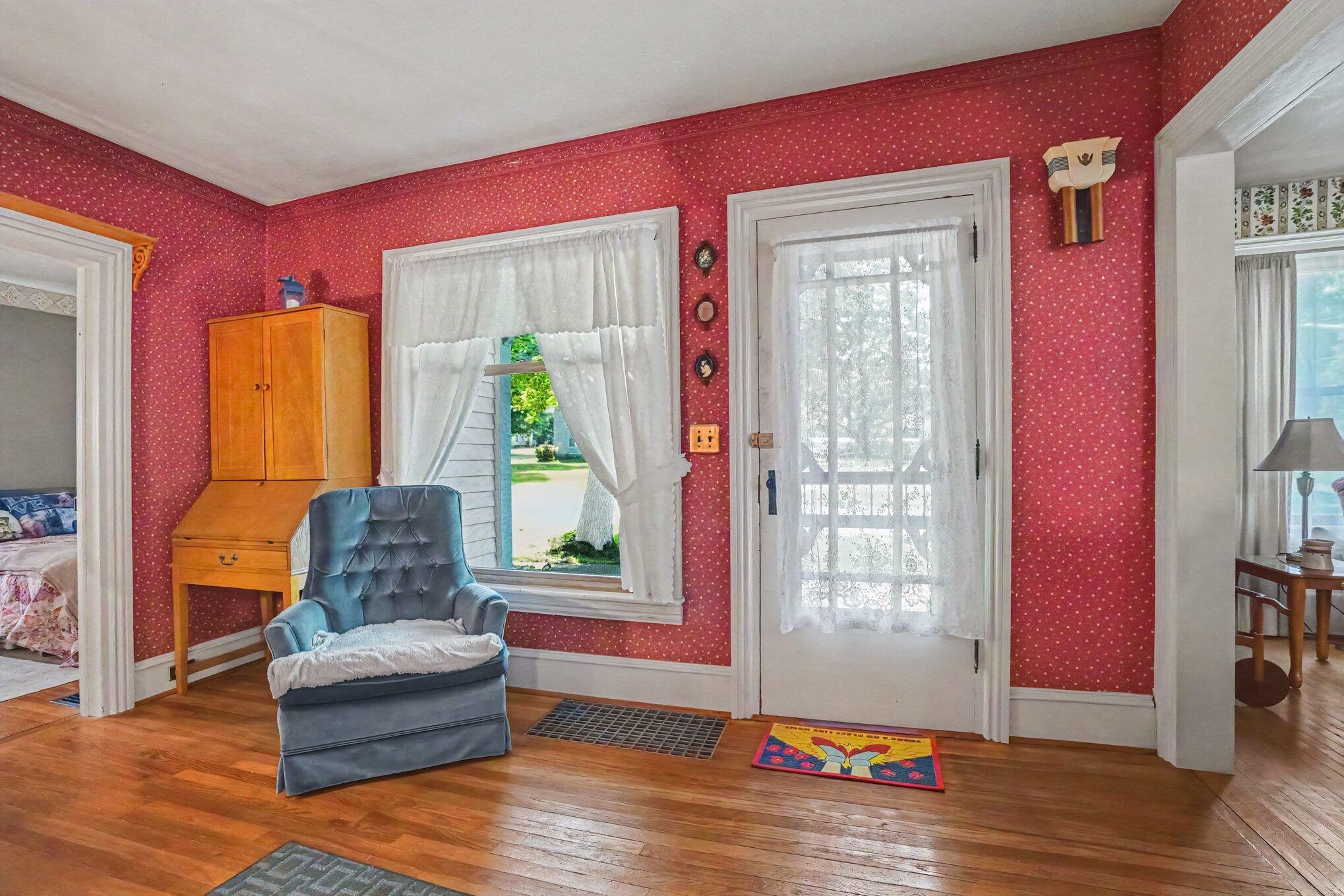 265 E 4th Street