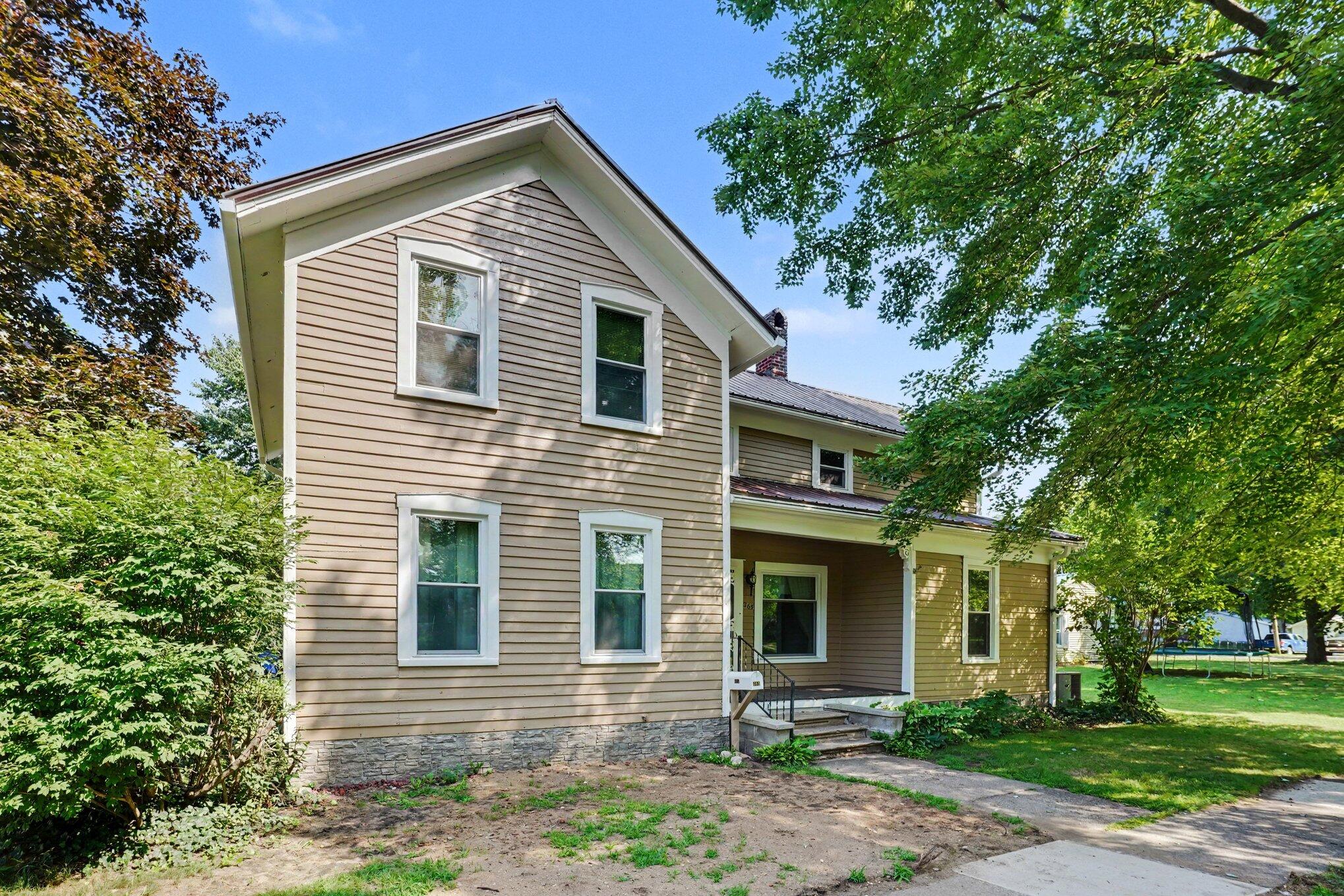 265 E 4th Street