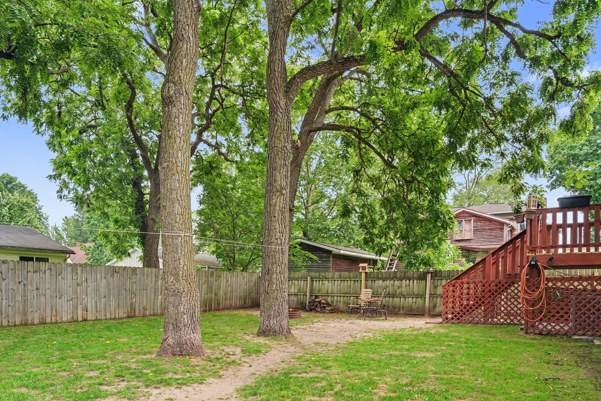 210 W 4th Street