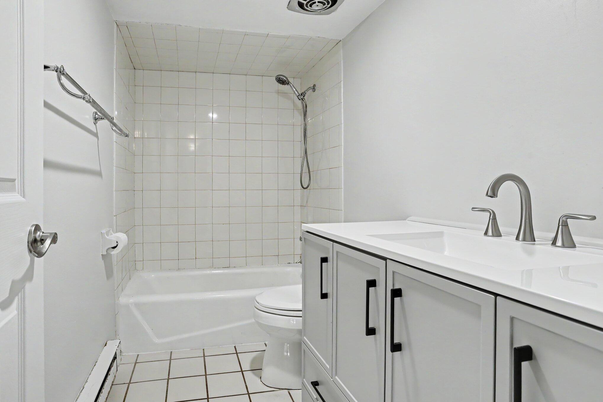 722 W Kilgore Road 102