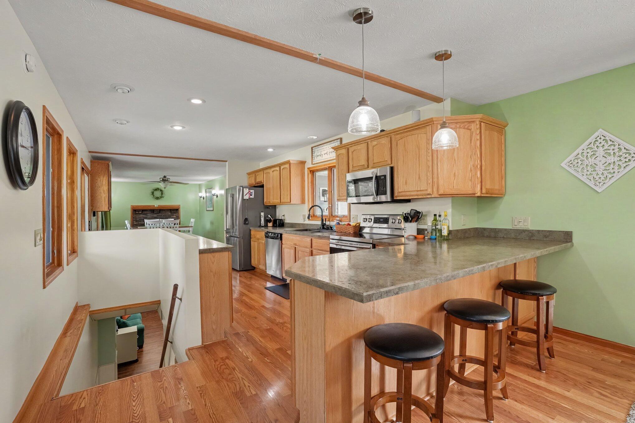 12996 Bayview Drive