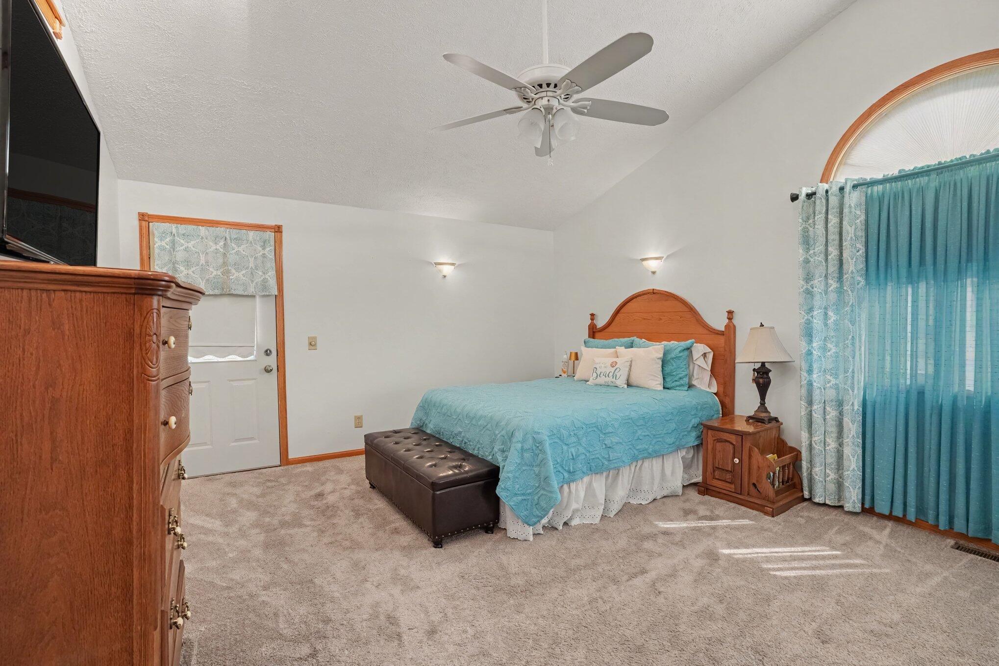 12996 Bayview Drive