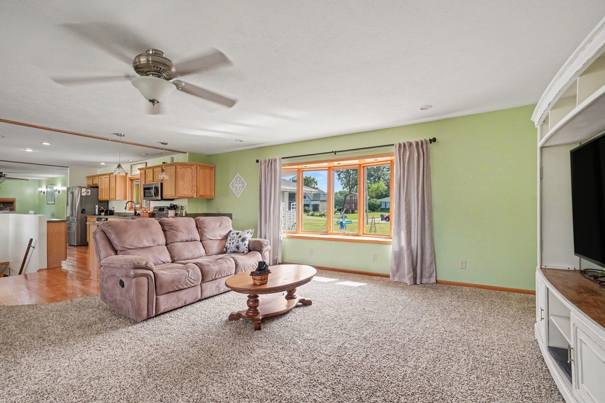 12996 Bayview Drive