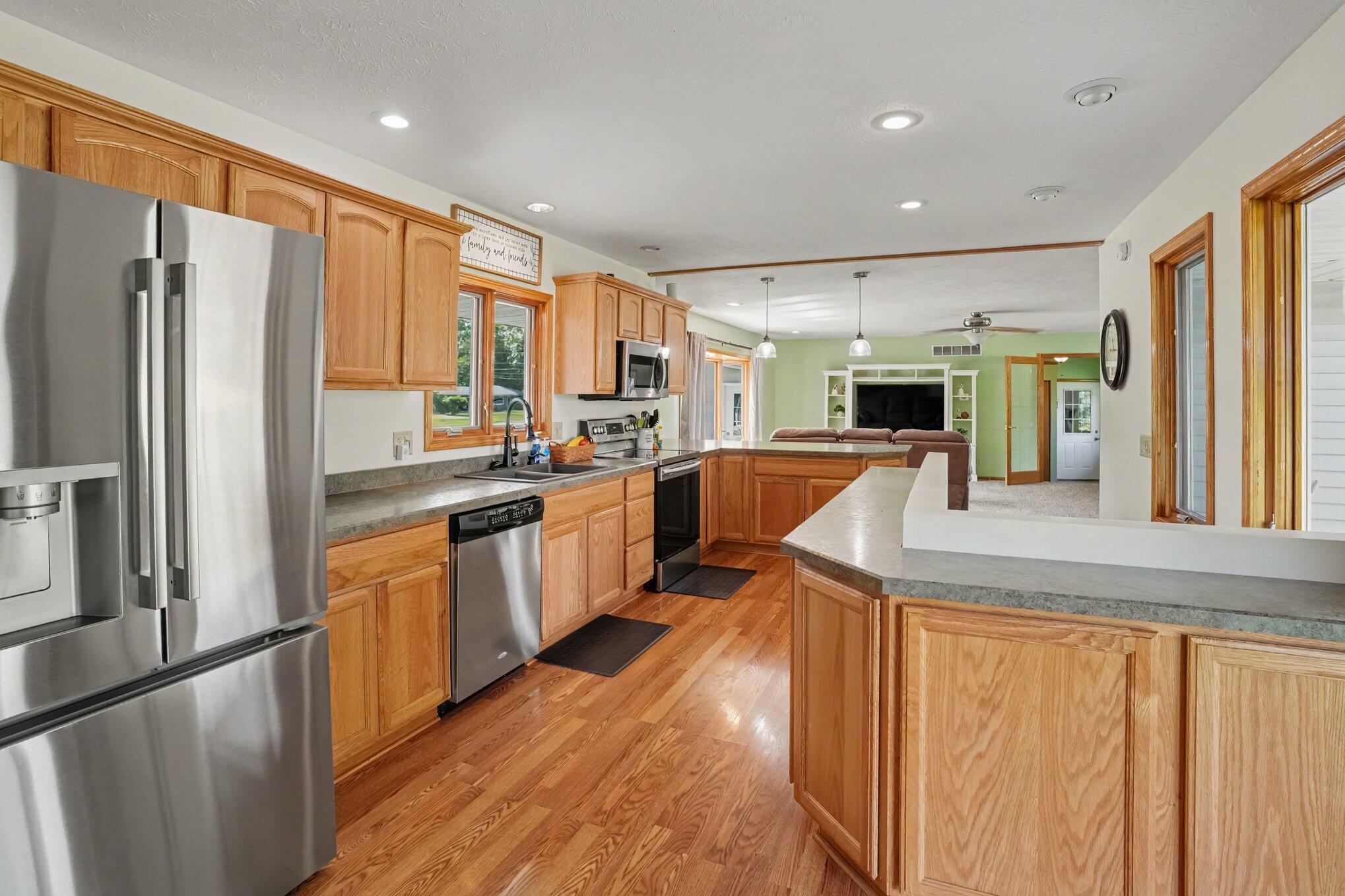 12996 Bayview Drive