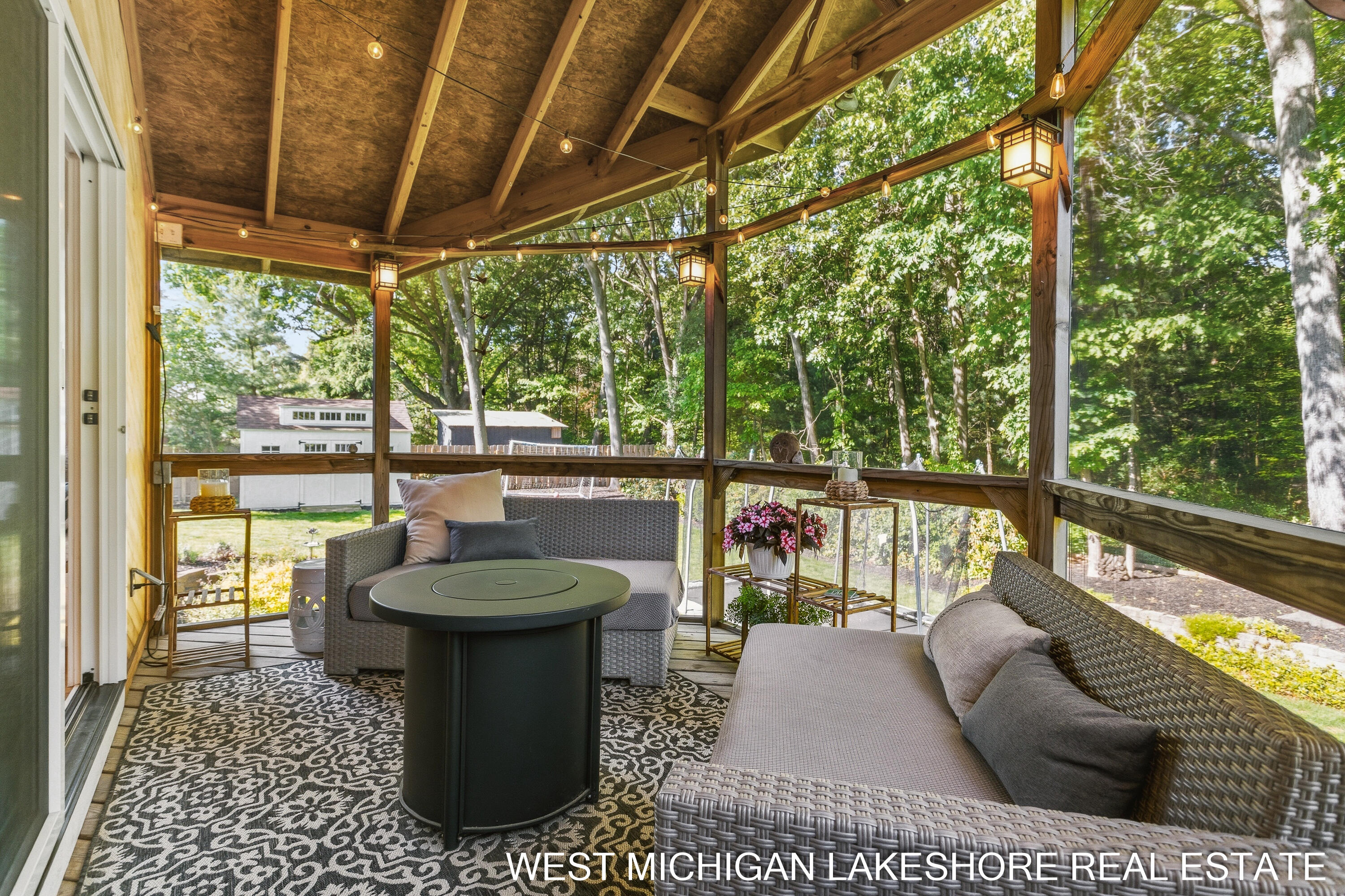 3260 Lorrimar Lane
