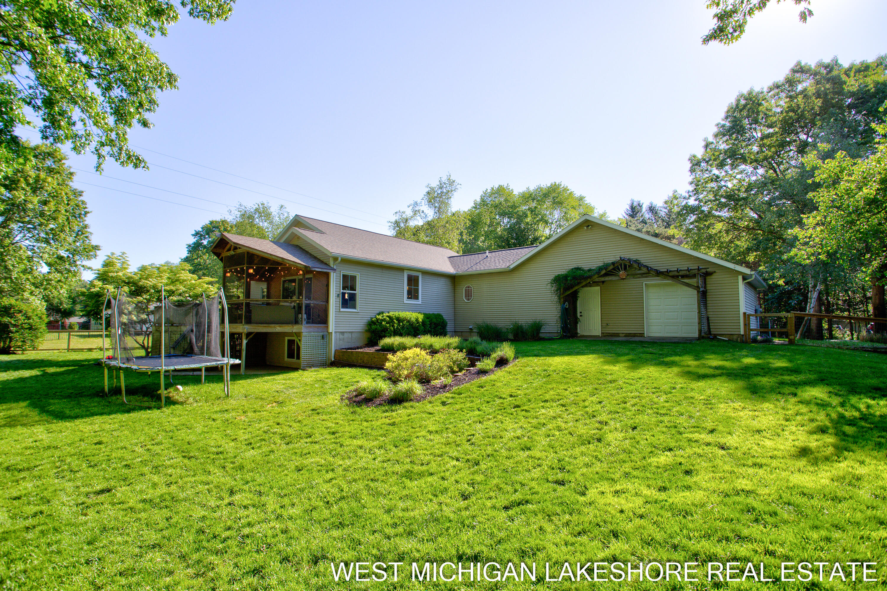 3260 Lorrimar Lane