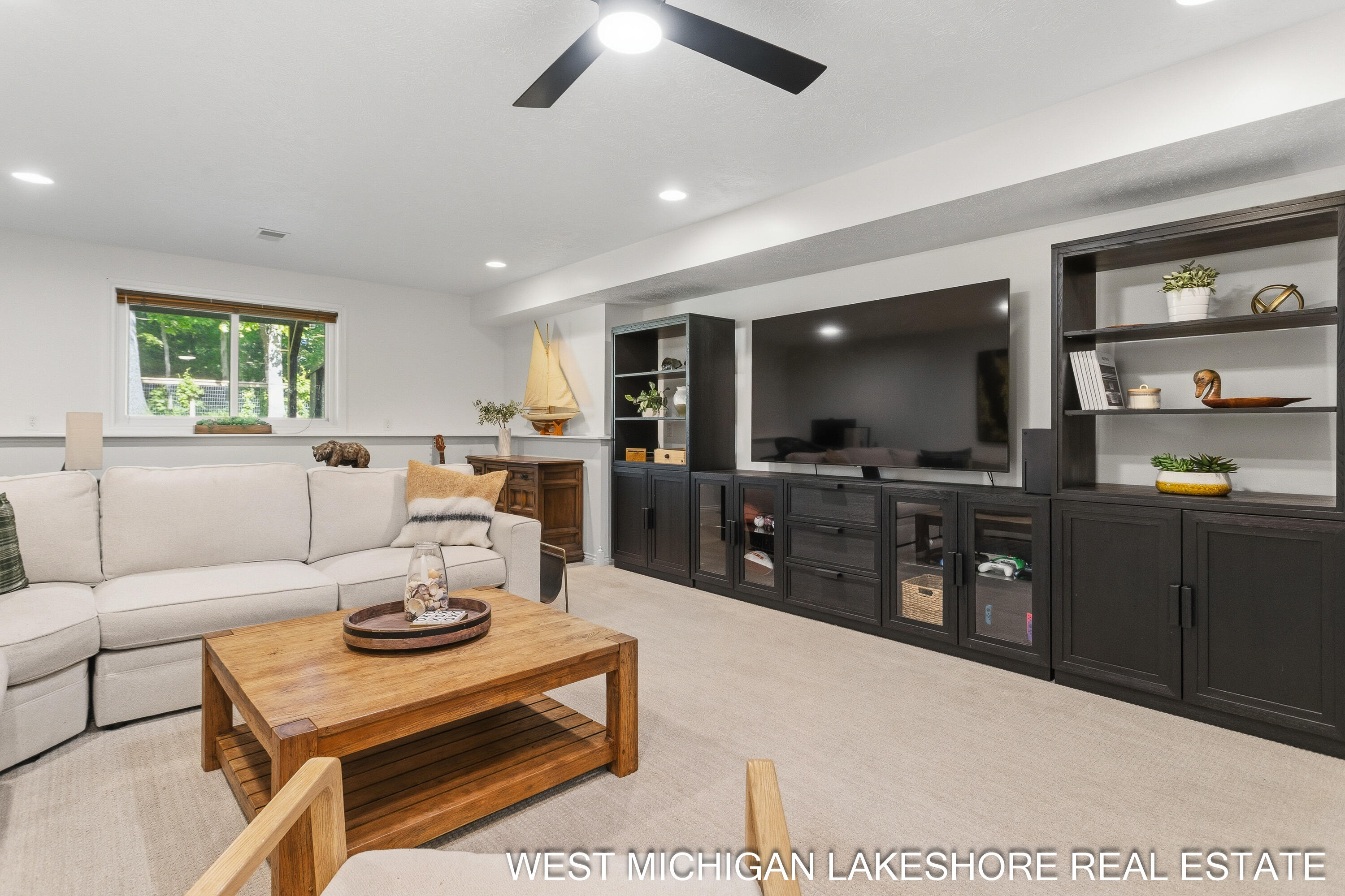 3260 Lorrimar Lane