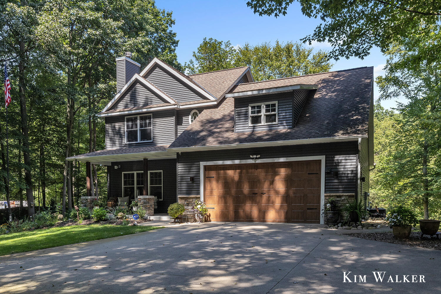 5813 Hunters Ridge