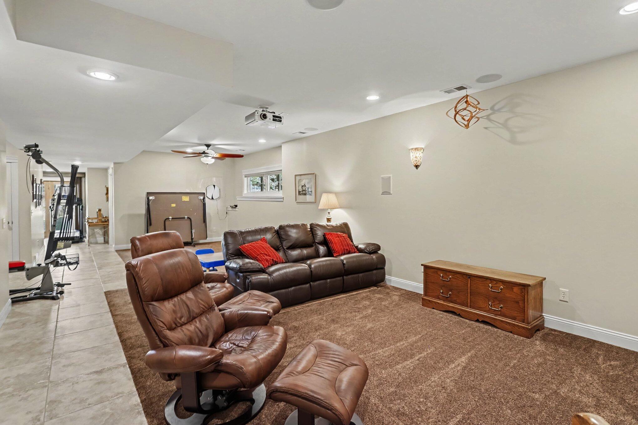 68561 Rose Meadow Lane