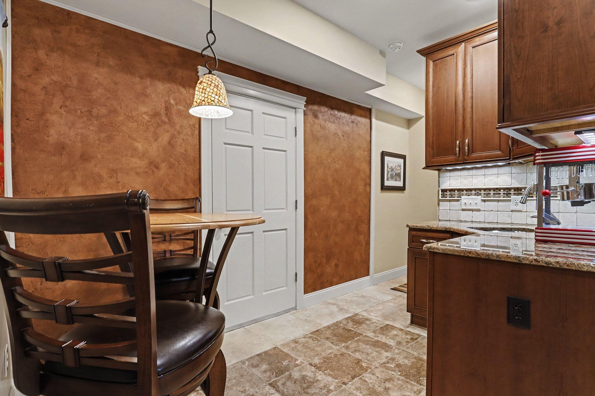 68561 Rose Meadow Lane