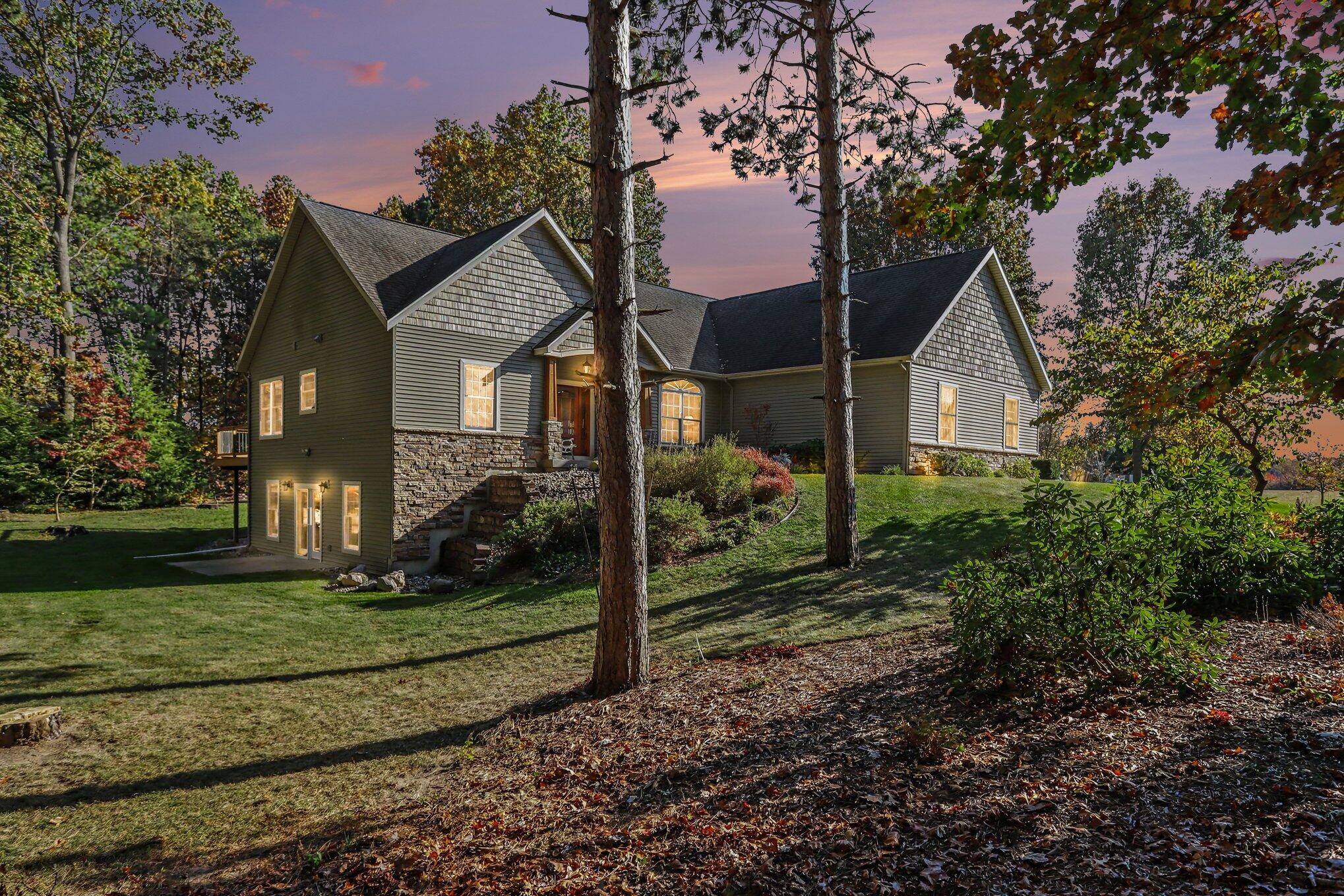 68561 Rose Meadow Lane