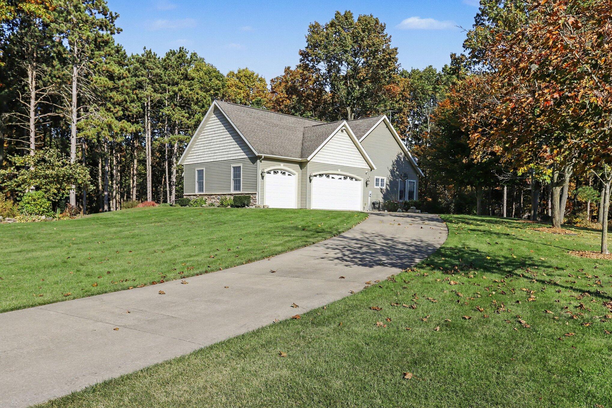 68561 Rose Meadow Lane