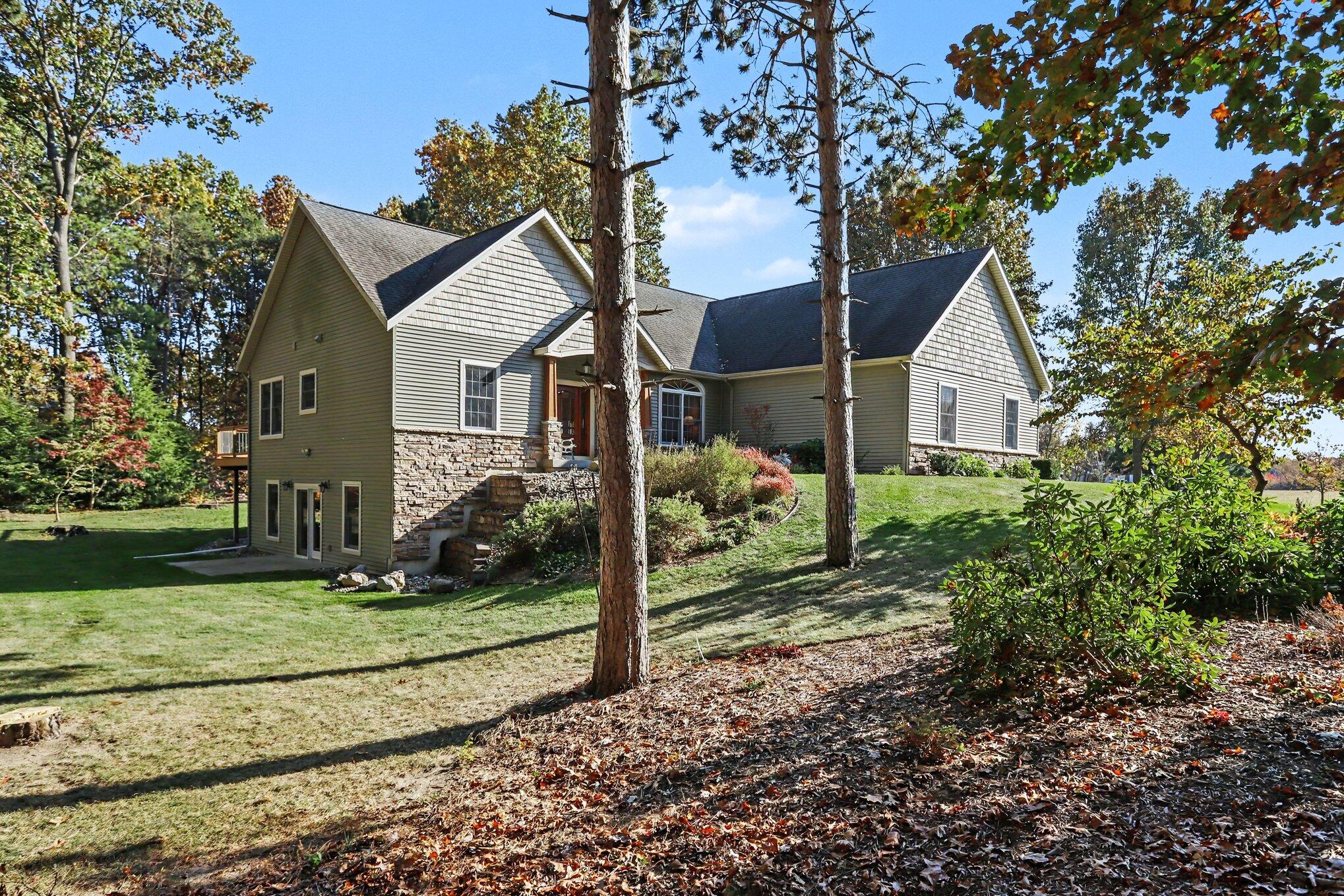 68561 Rose Meadow Lane
