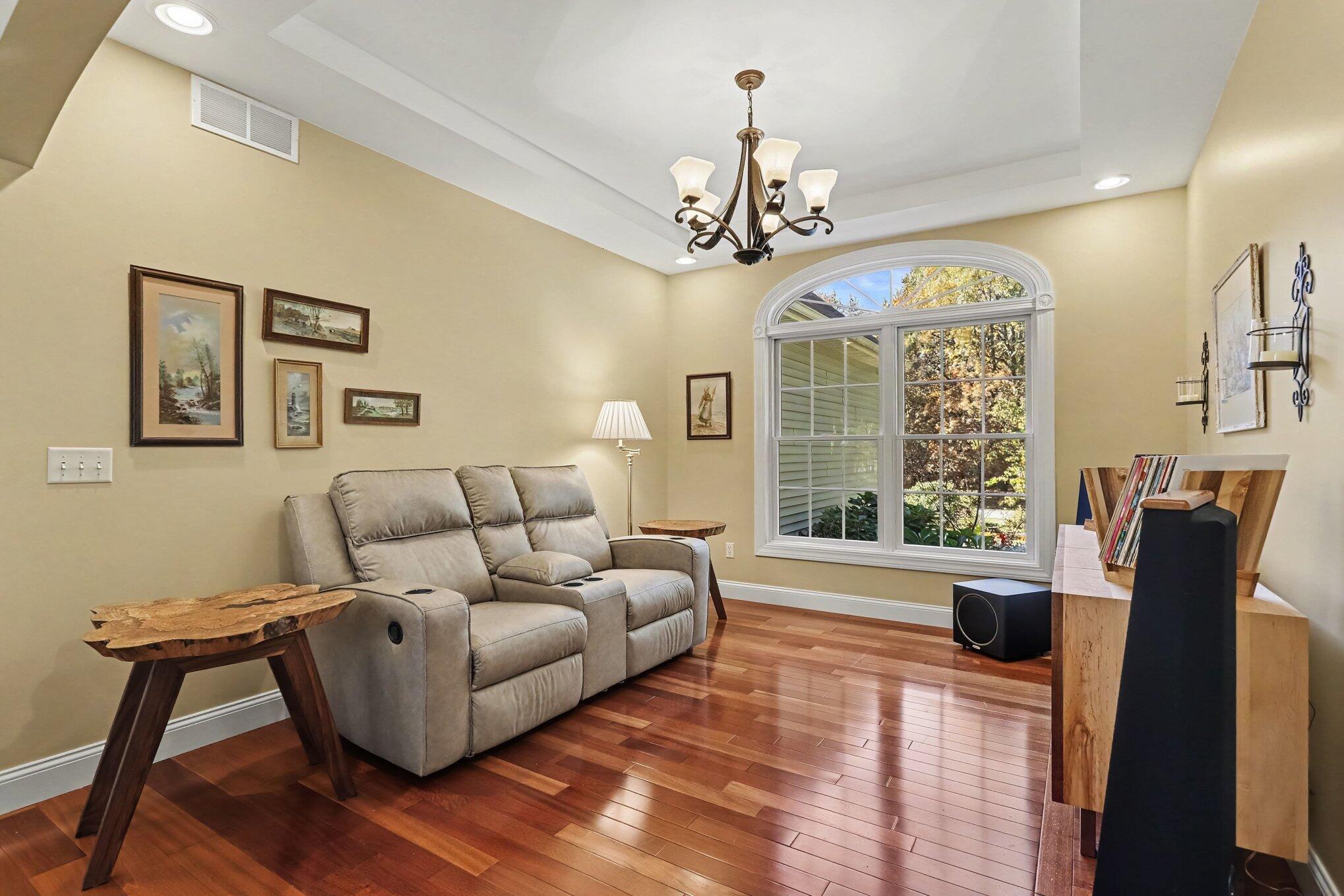 68561 Rose Meadow Lane