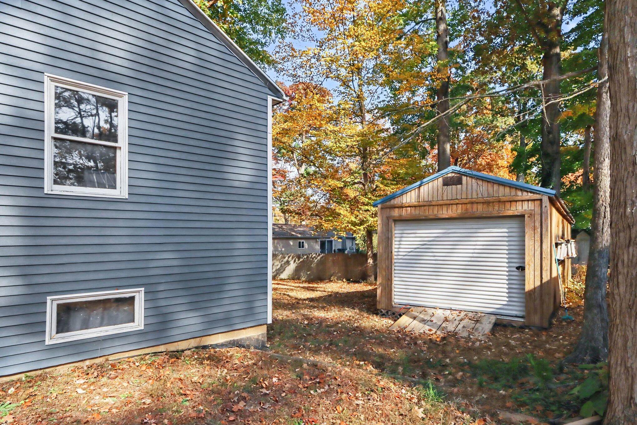 27081 Lake Drive