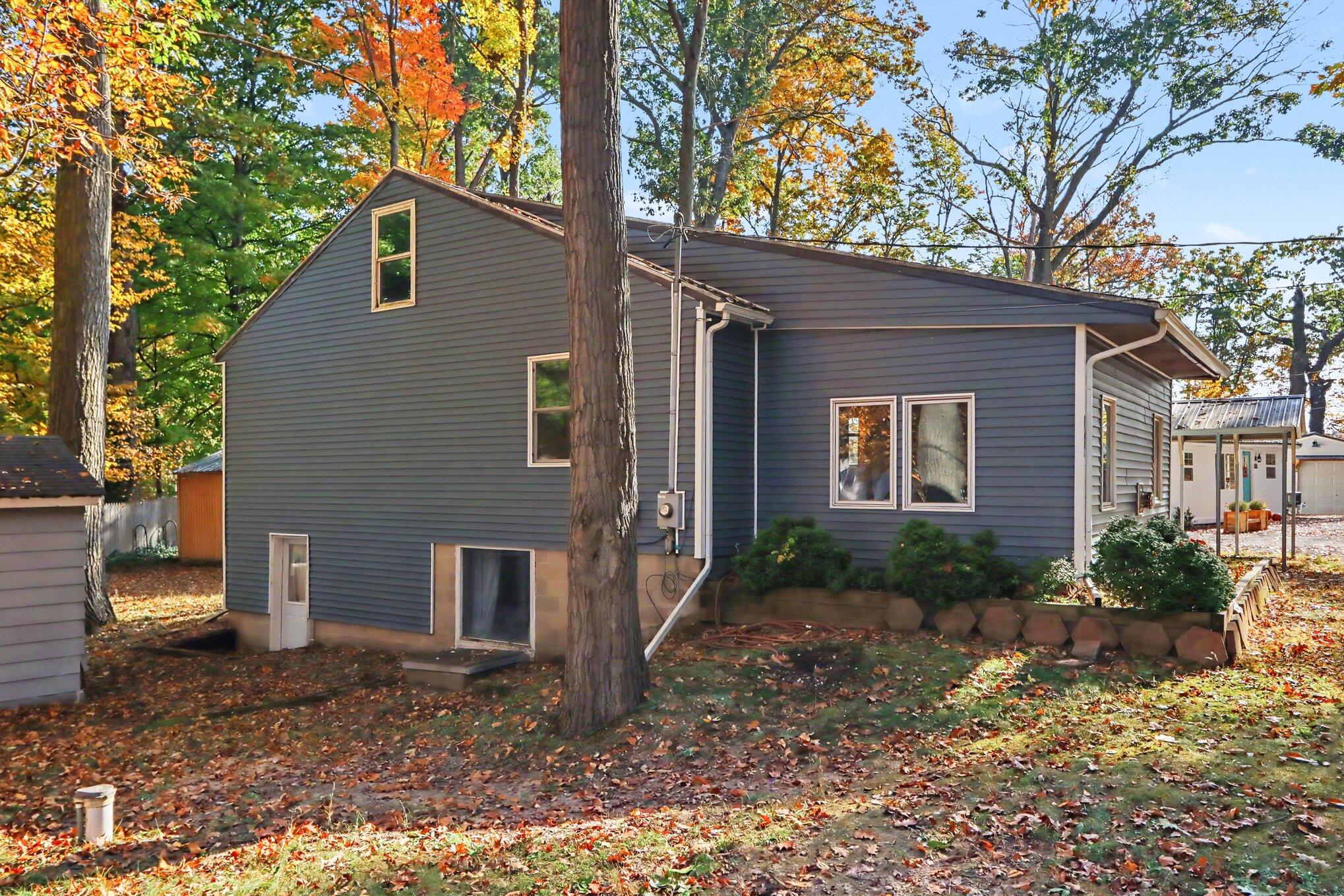 27081 Lake Drive