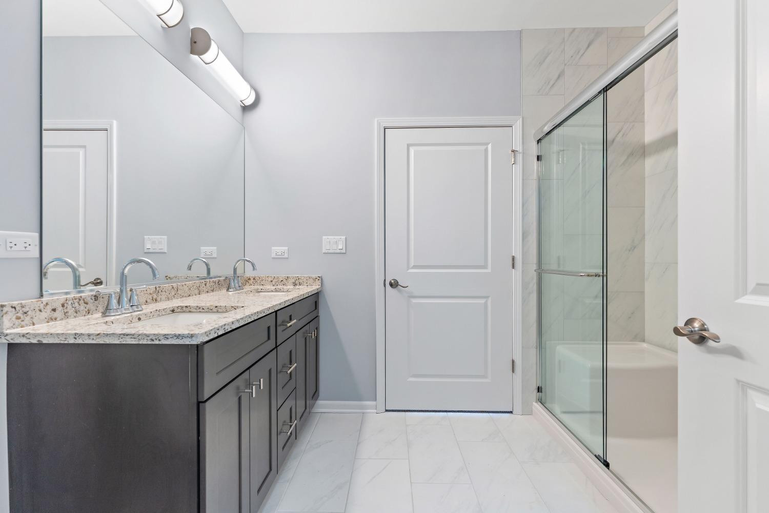 5543 Victoria Place