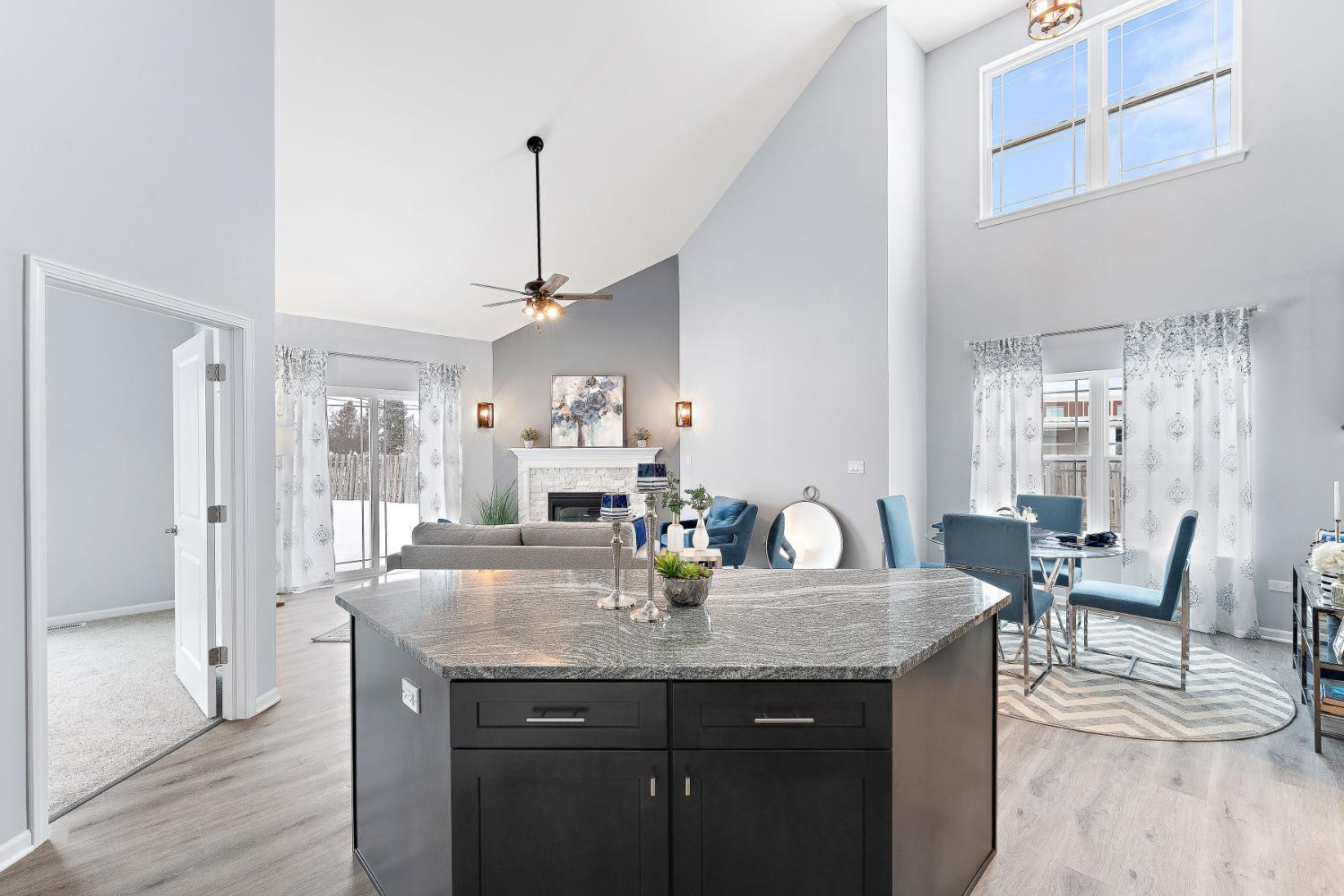 5543 Victoria Place