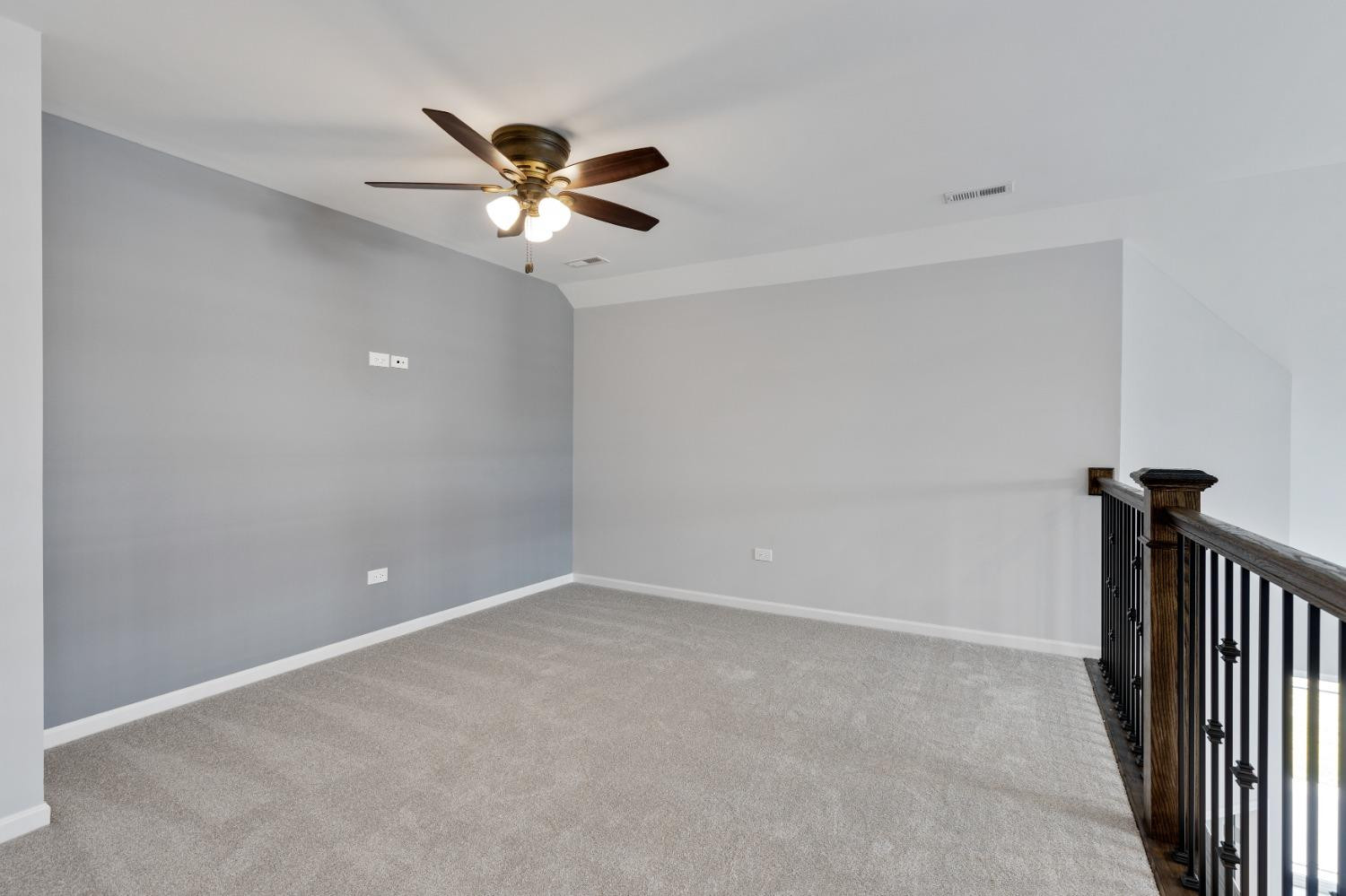 5543 Victoria Place