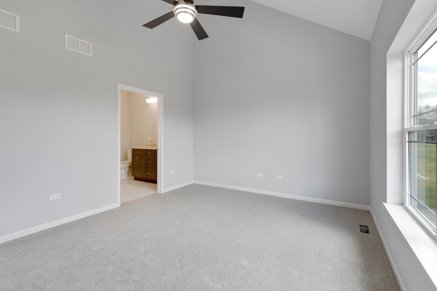 5543 Victoria Place