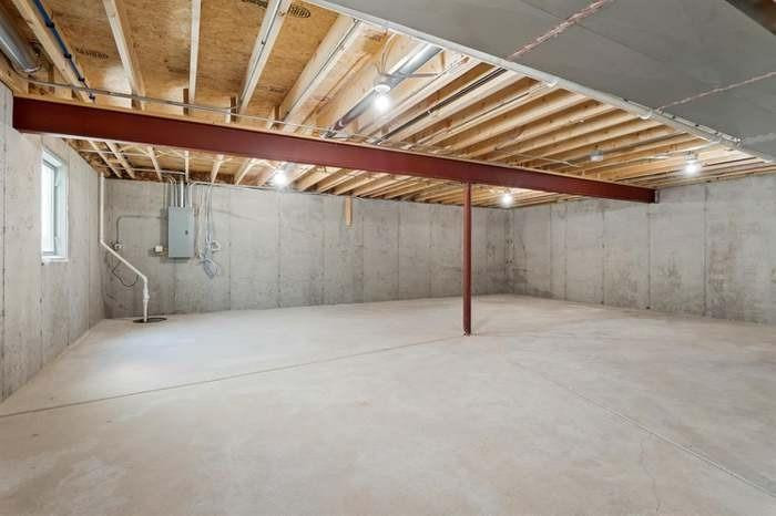 5543 Victoria Place