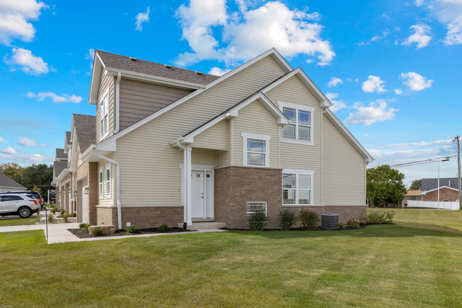 5543 Victoria Place