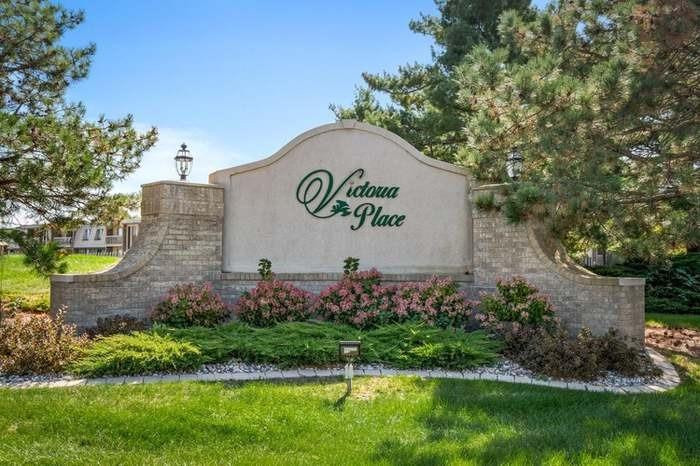 5543 Victoria Place