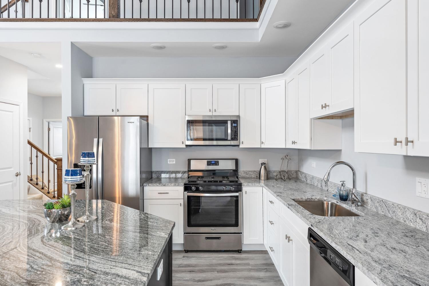 5543 Victoria Place