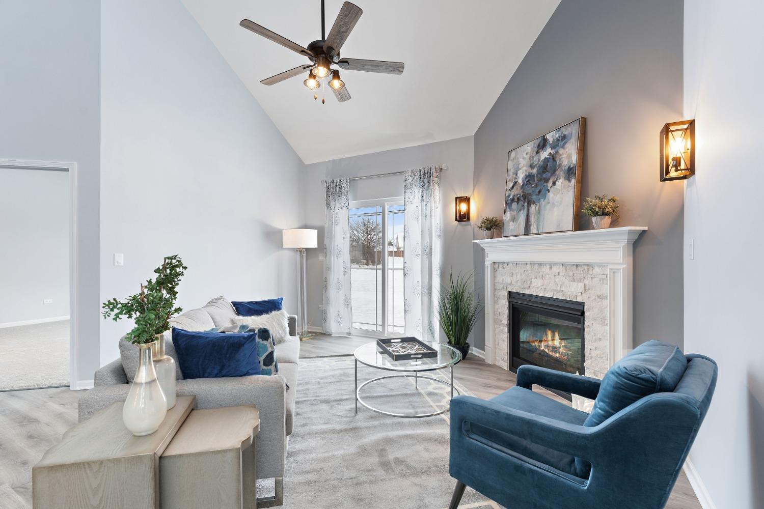 5543 Victoria Place