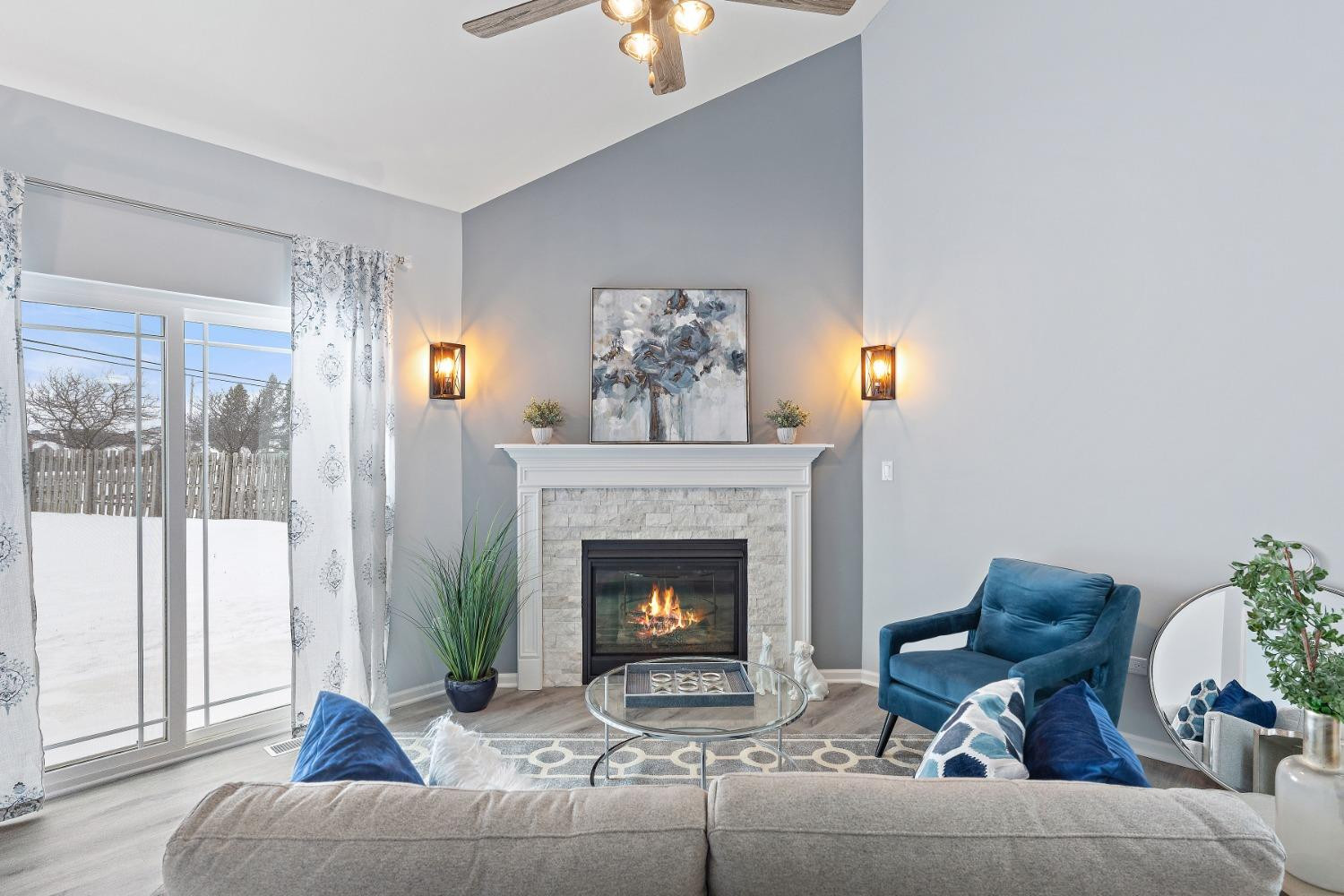 5543 Victoria Place