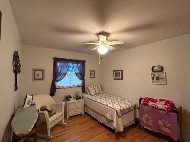 1419 W 1st Place
