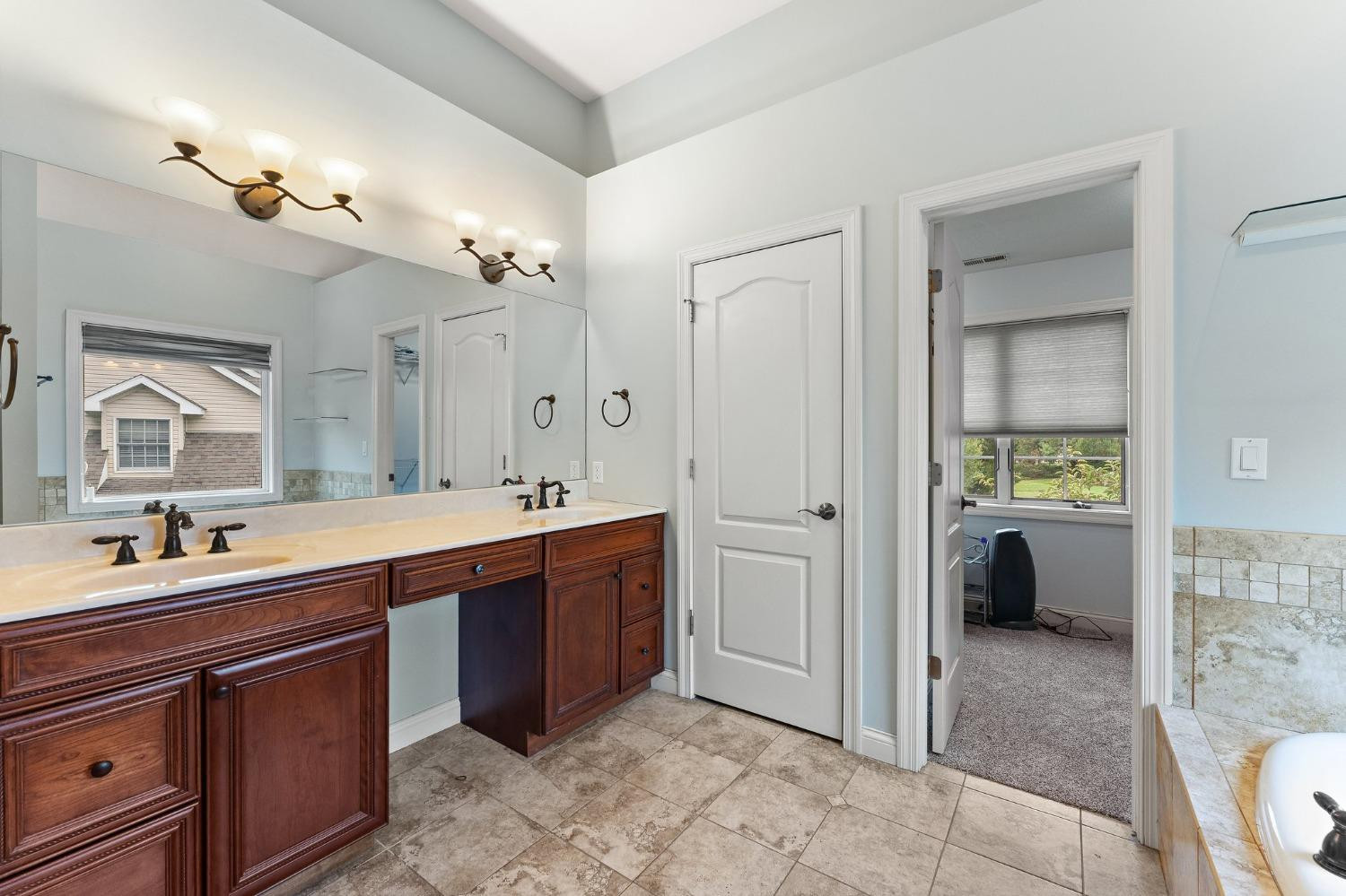 286 Glencarry Court