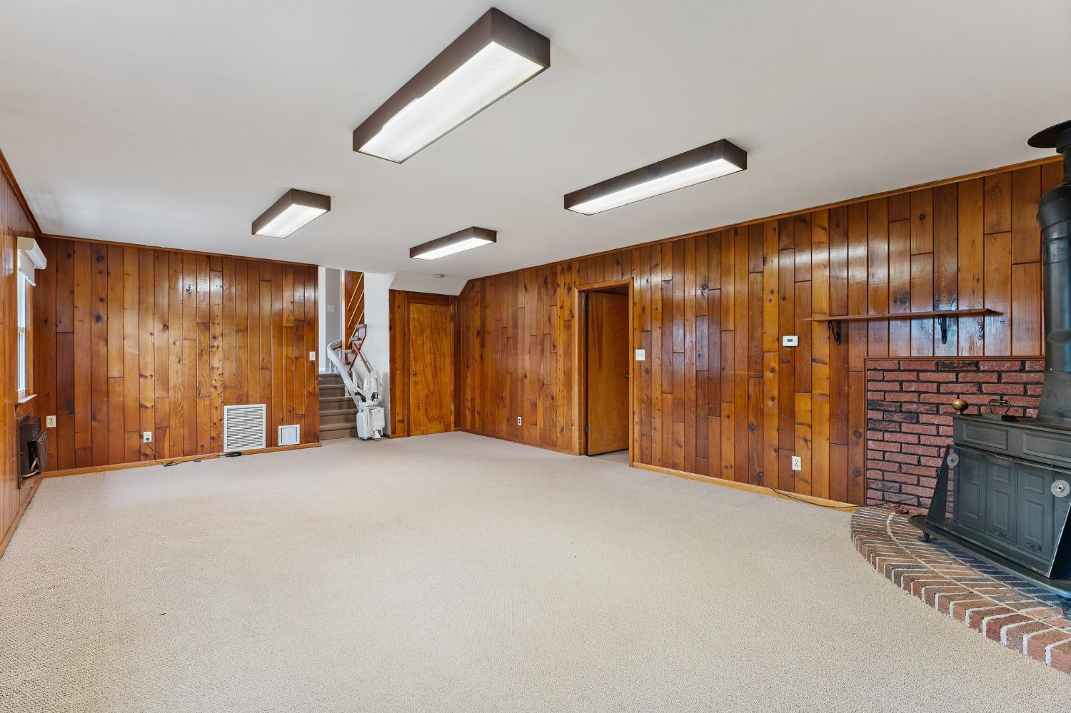 2501 Riverview Drive