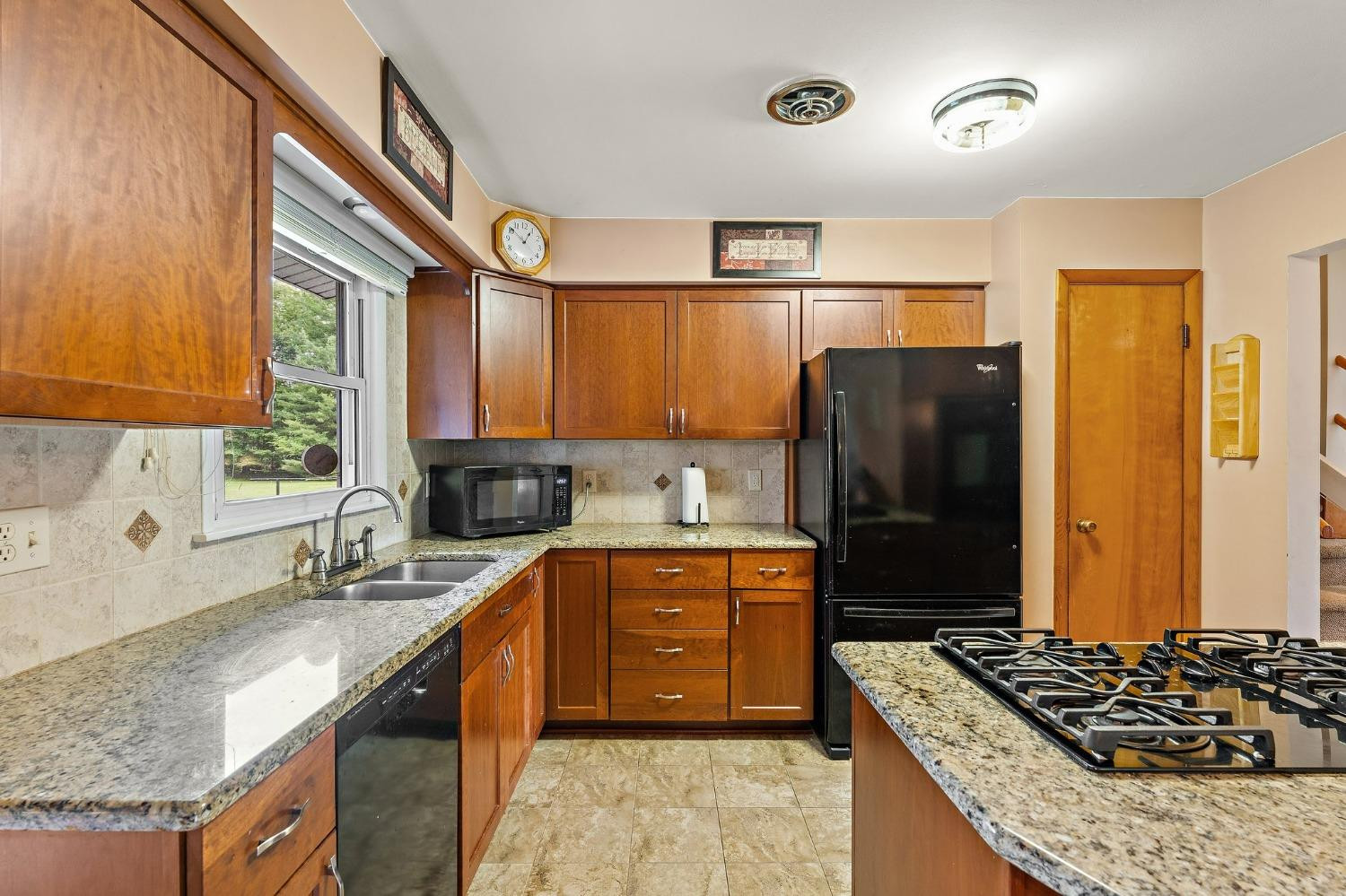 2501 Riverview Drive