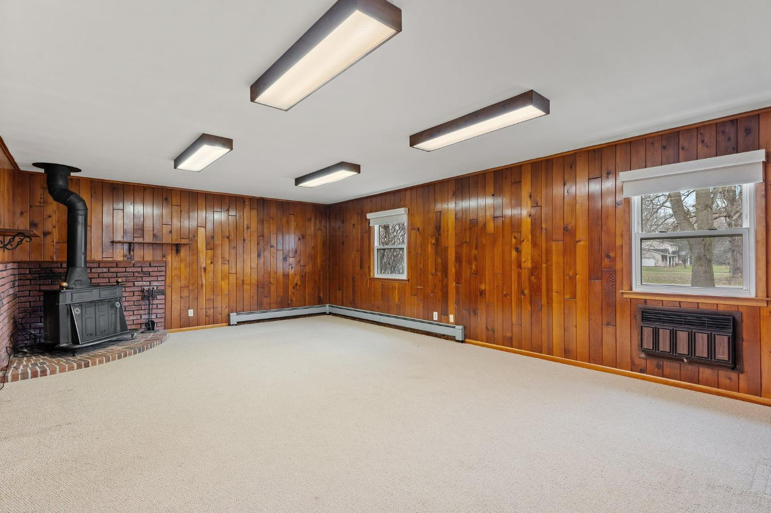 2501 Riverview Drive