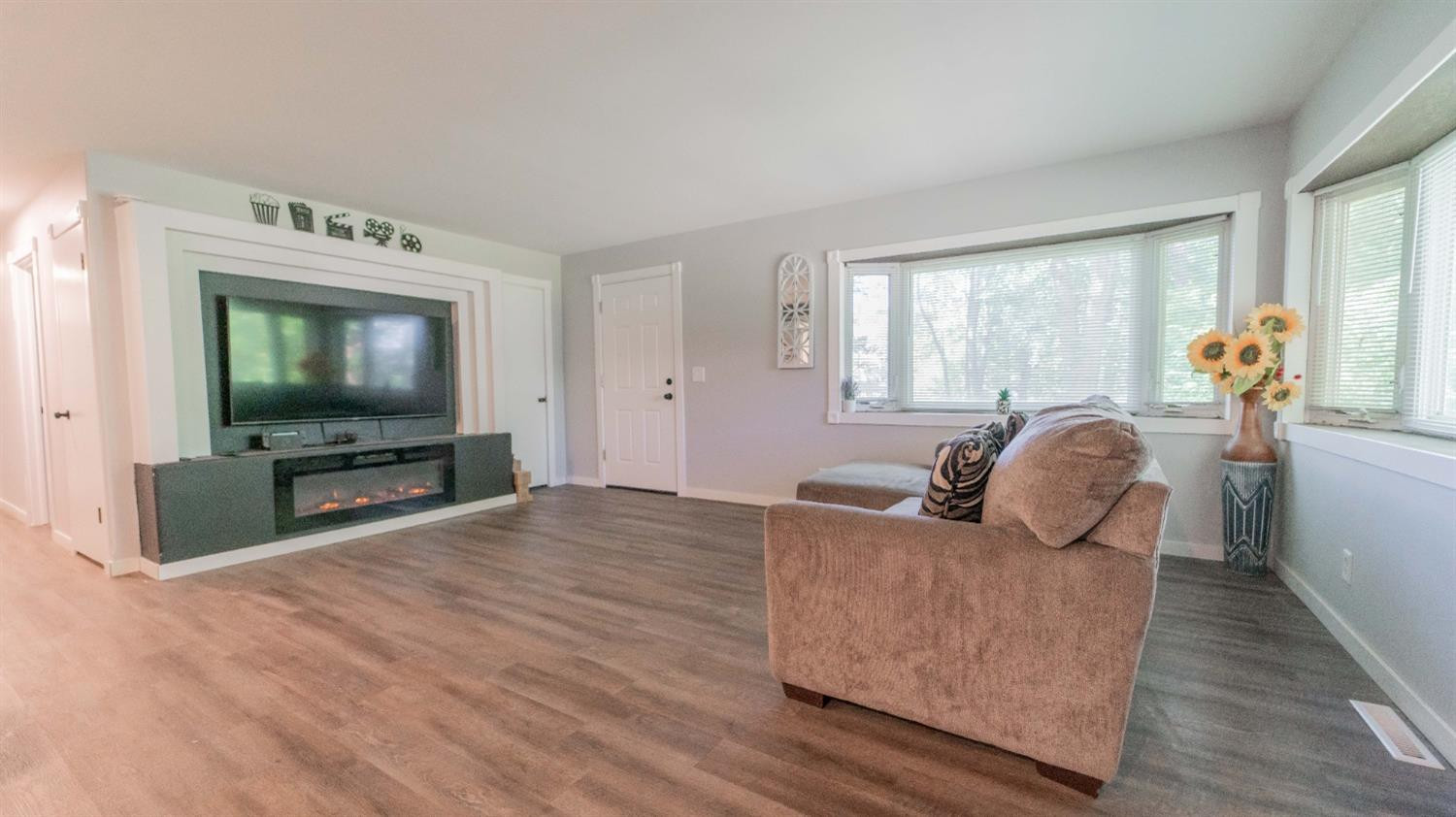 1951 Willowcreek Road