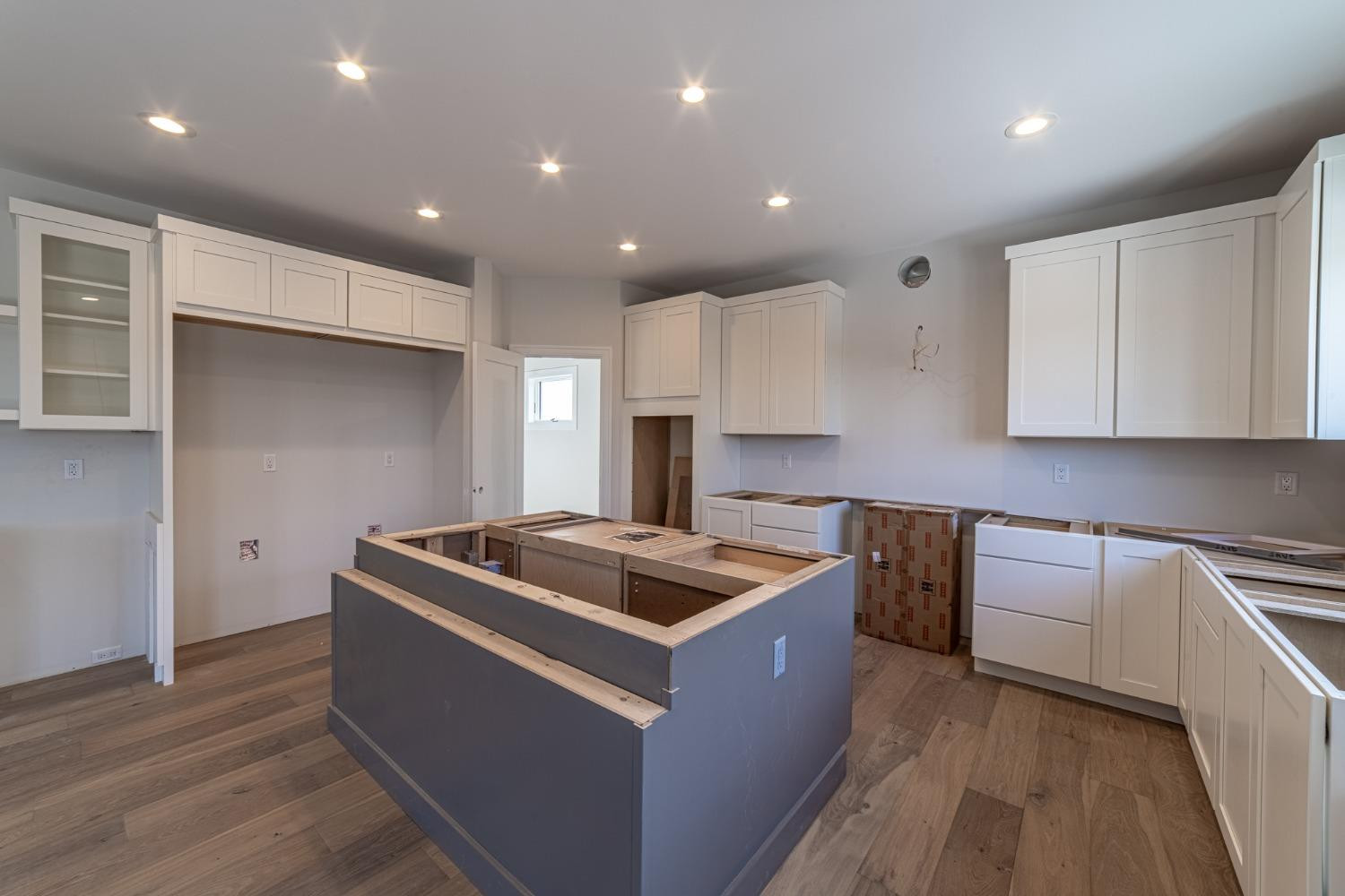 9510 Tall Grass Trail