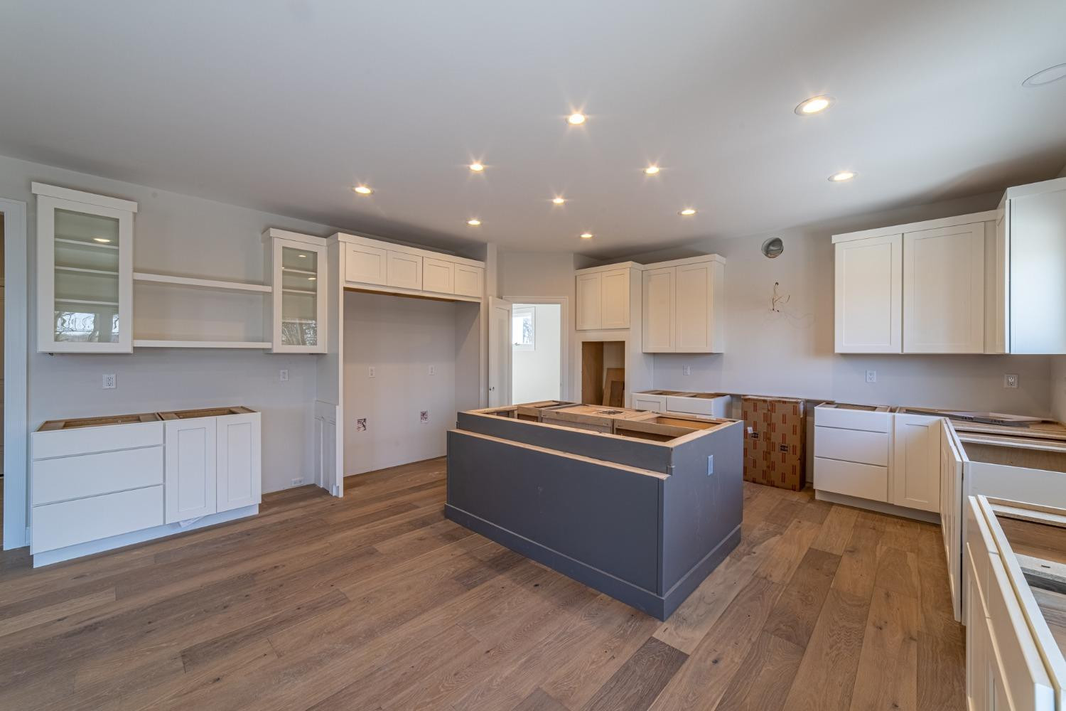 9510 Tall Grass Trail