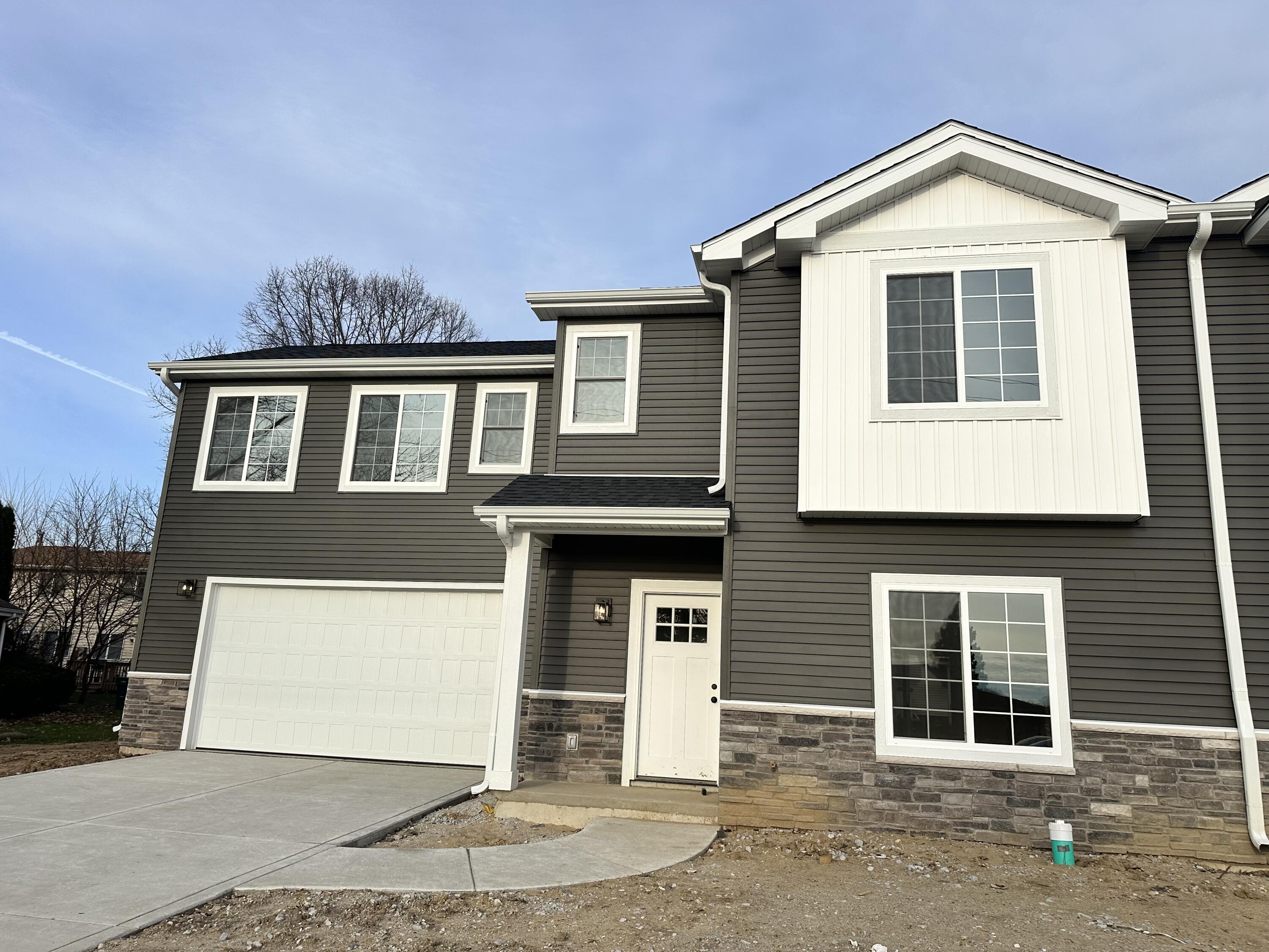 2205 Valparaiso Street