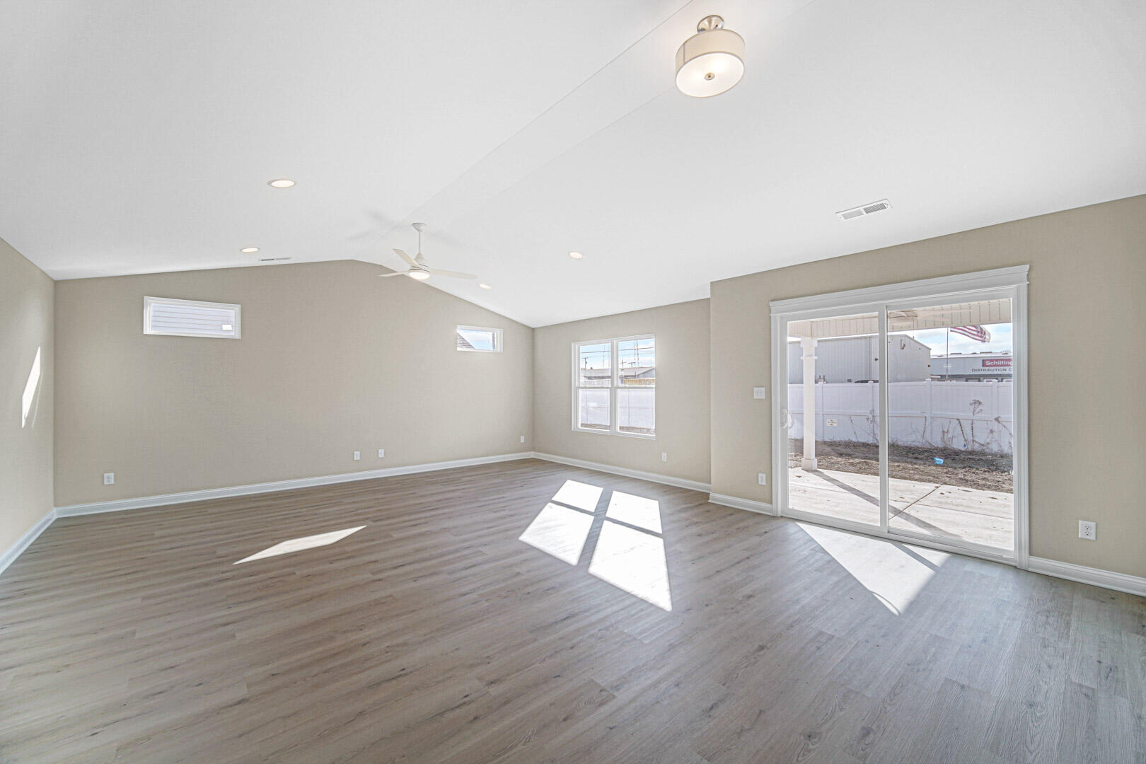 13376 Madison Avenue