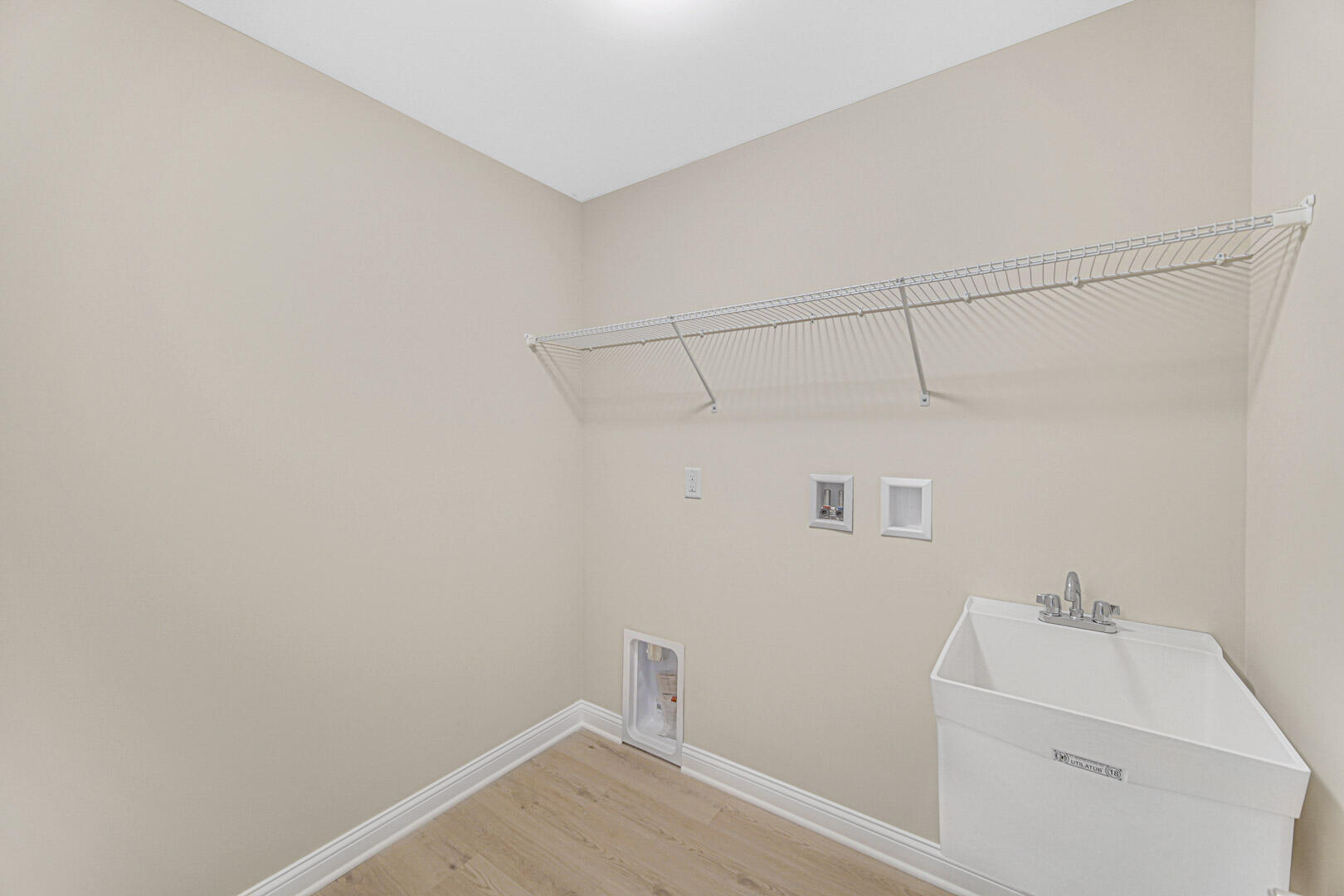 13376 Madison Avenue