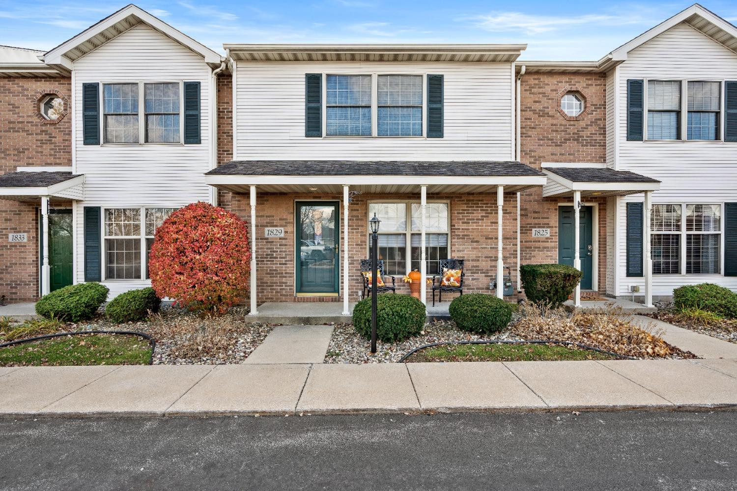 1829 Dogwood Court