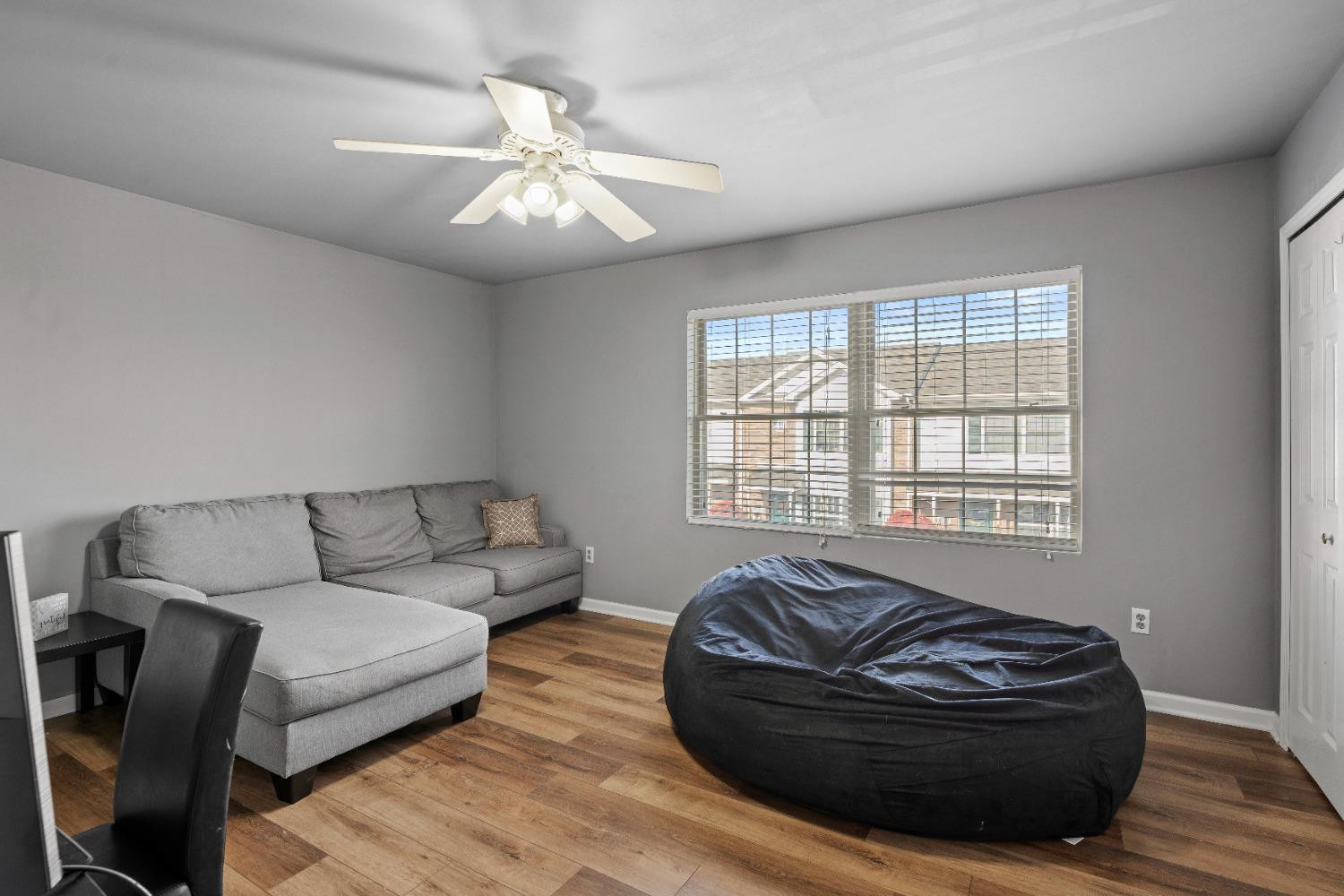 1829 Dogwood Court