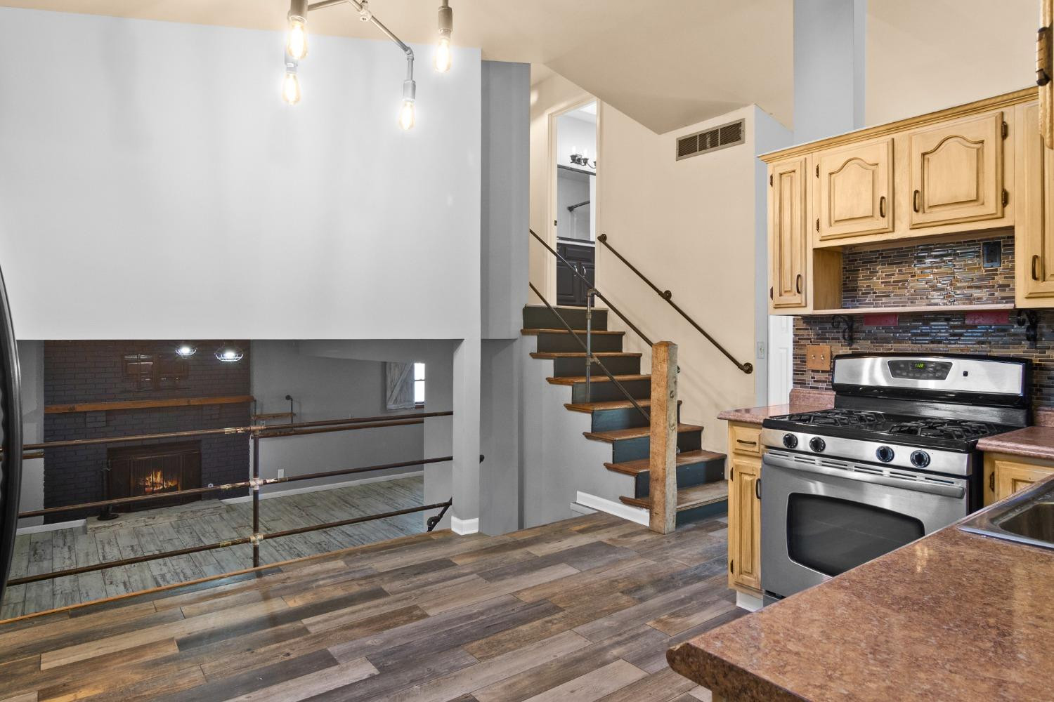 3321 Windy Hill Road