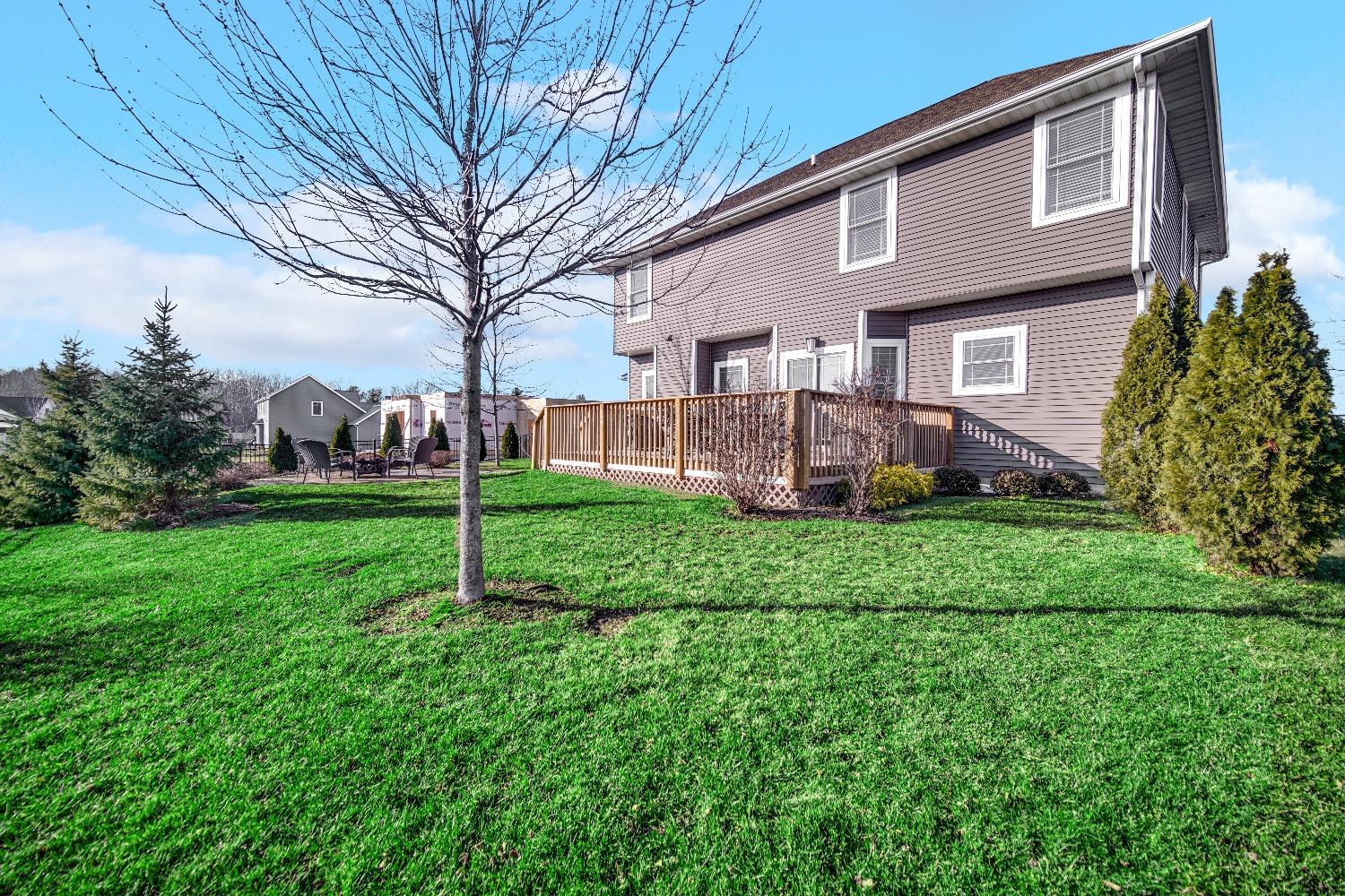 2025 Spruce Lane