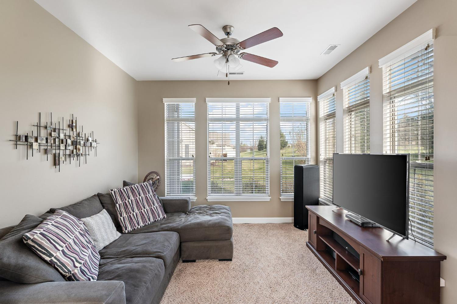 2806 Rustic Crooked Circle