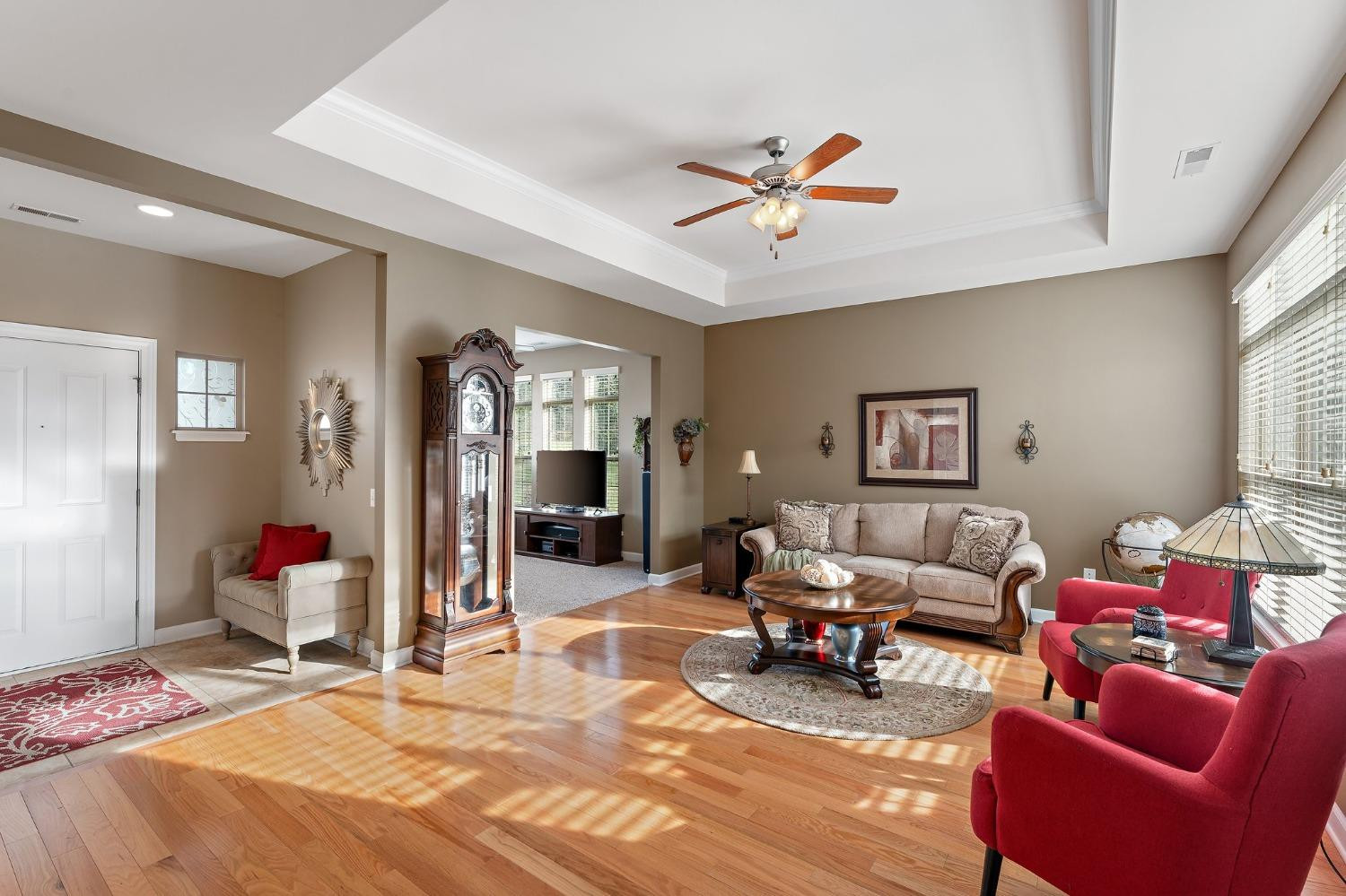 2806 Rustic Crooked Circle